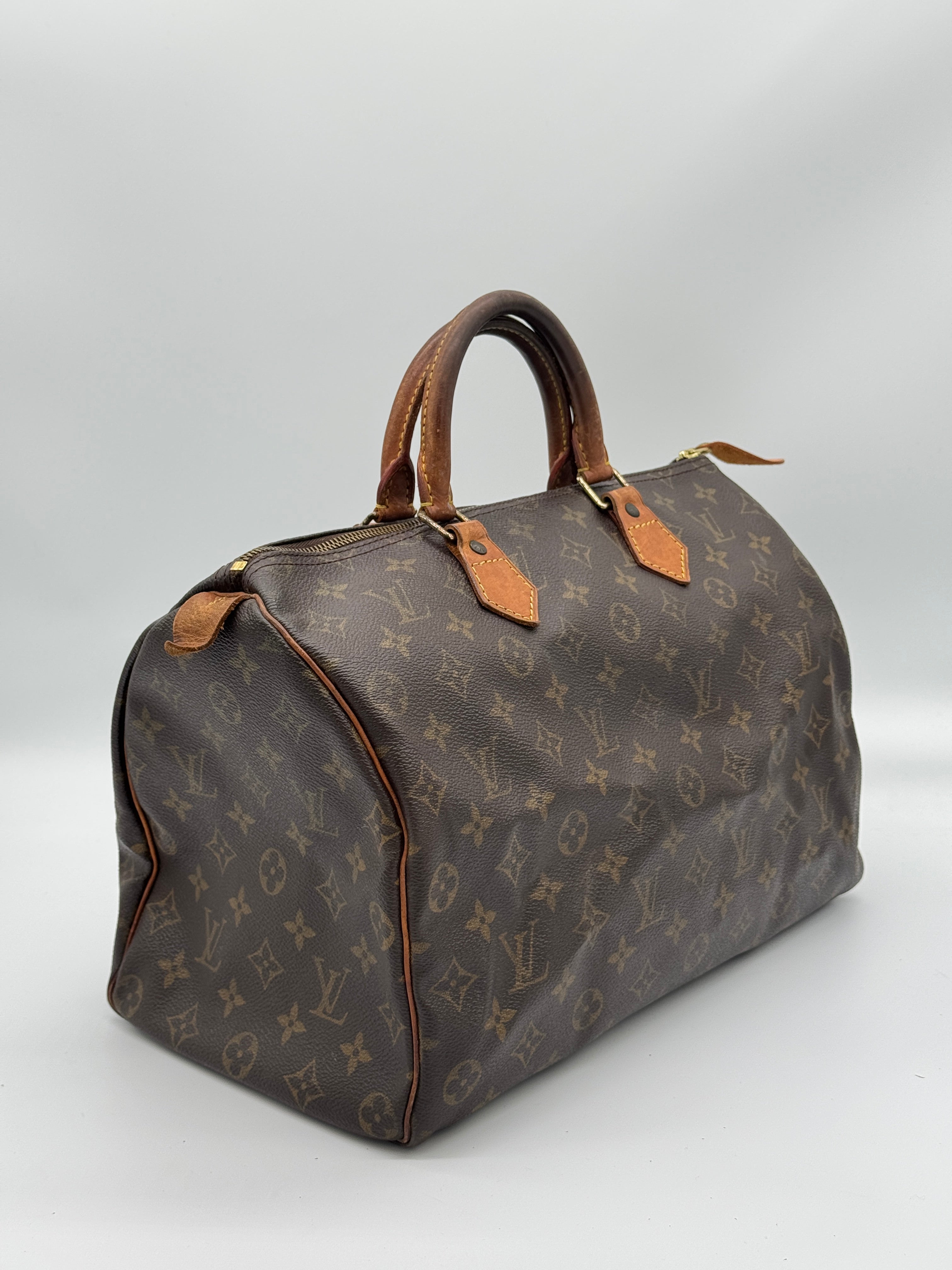 Louis Vuitton Speedy 35