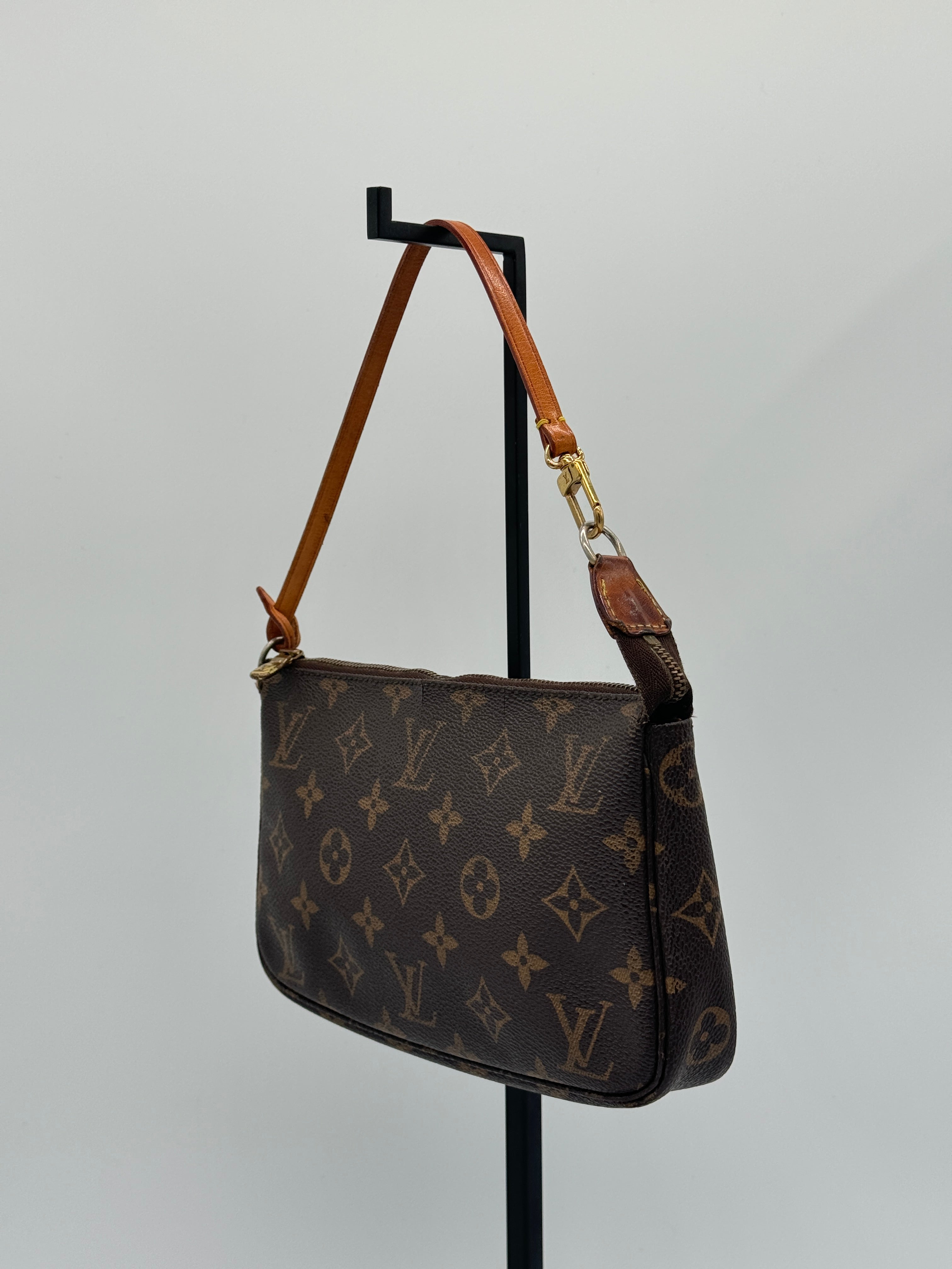 Louis Vuitton Pochette Accessoires