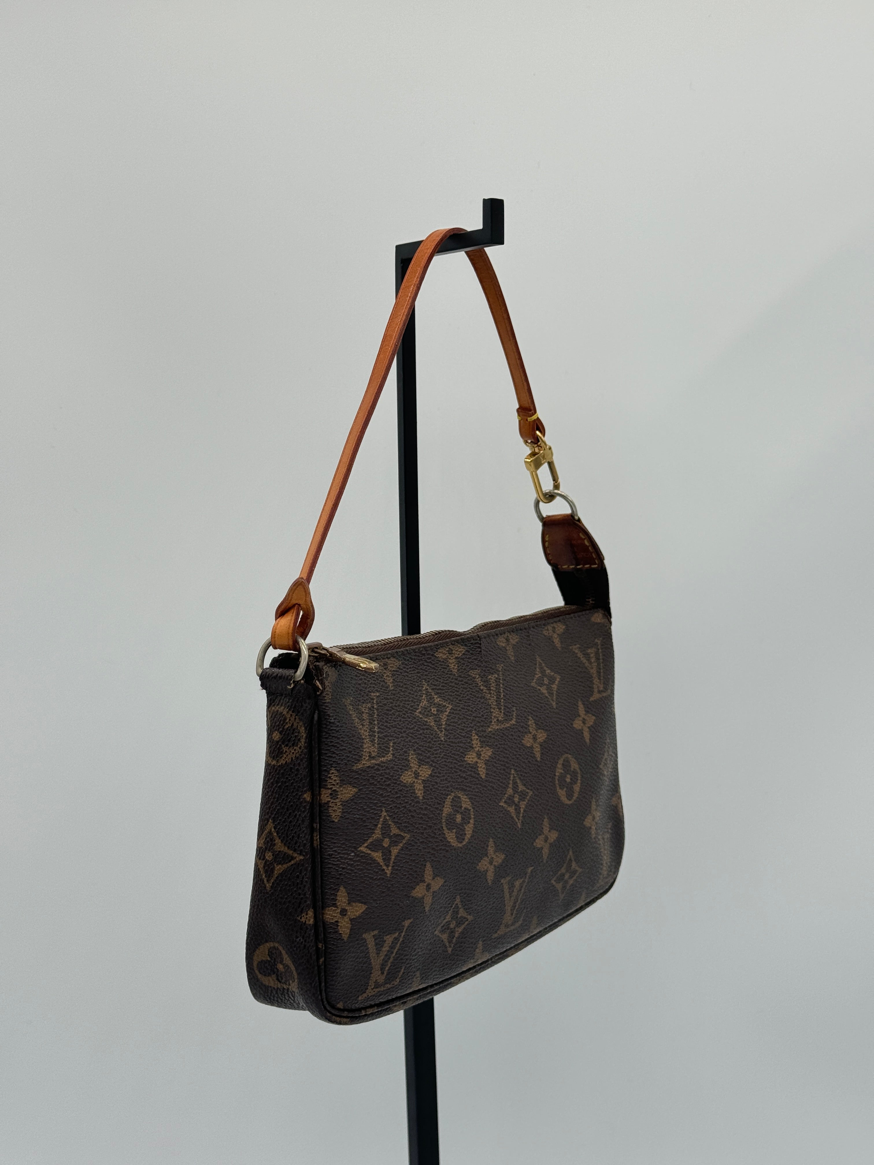 Louis Vuitton Pochette Accessoires