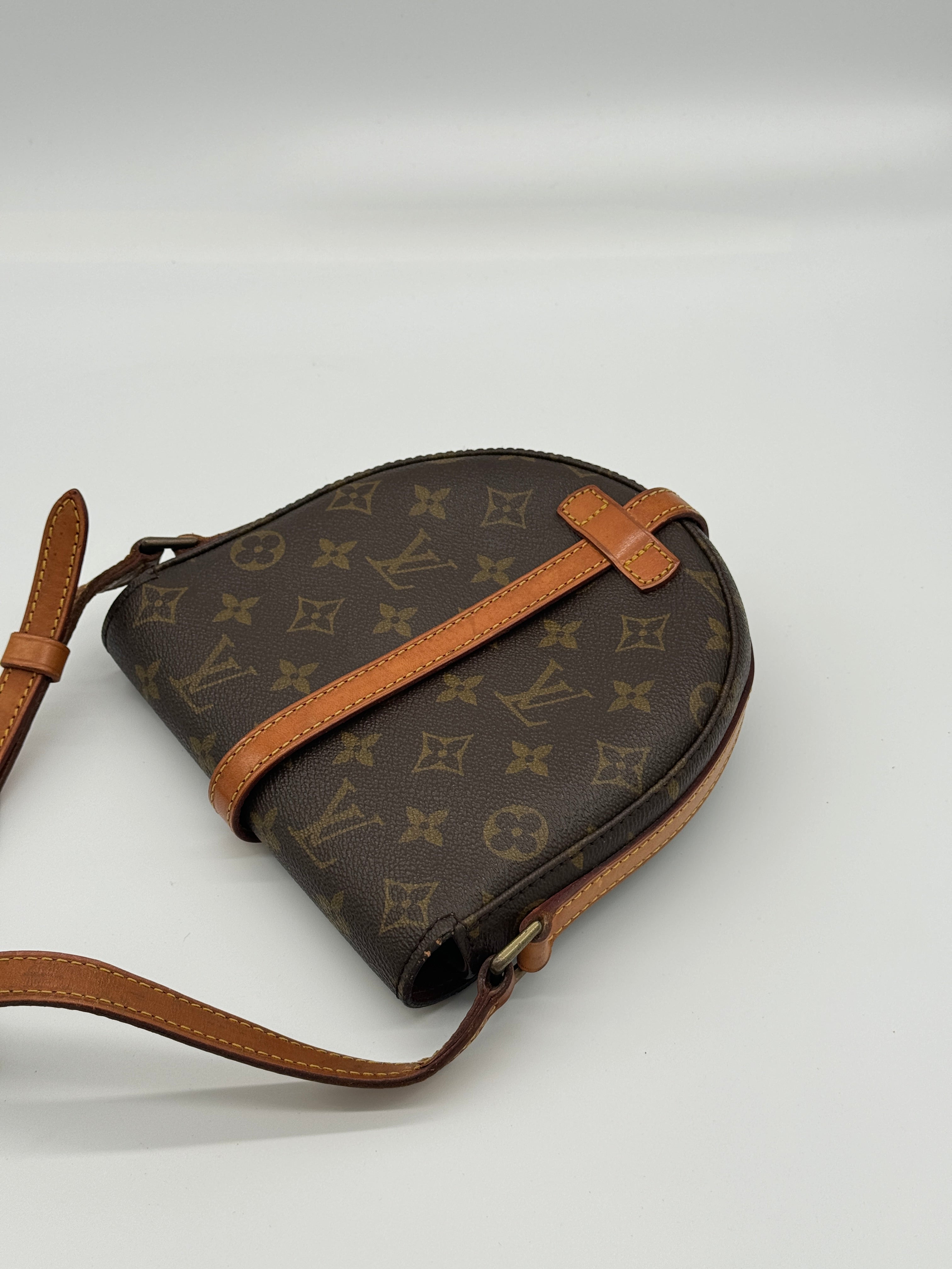 Louis Vuitton Chantilly PM