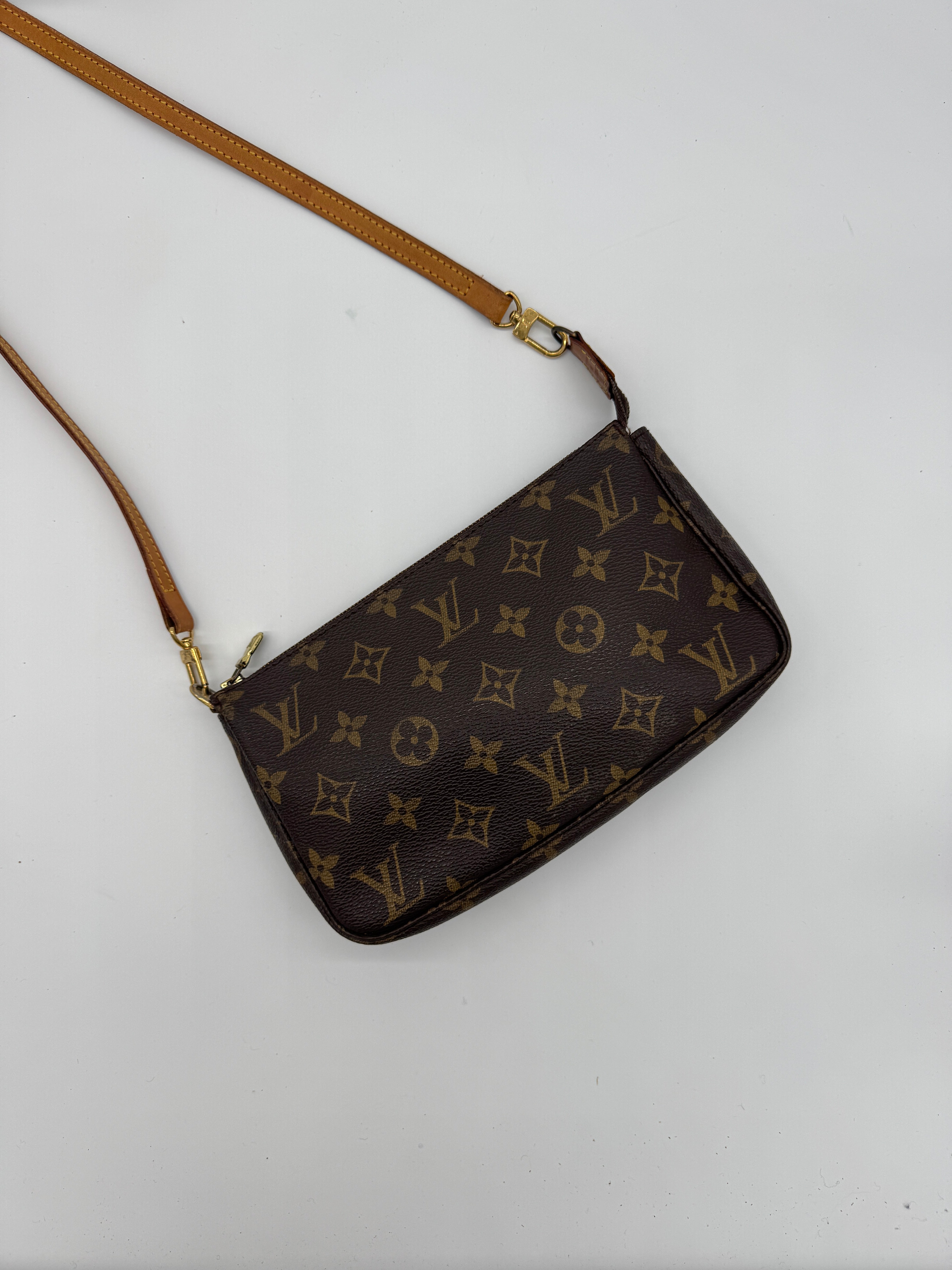 Louis Vuitton Pochette Accessoires