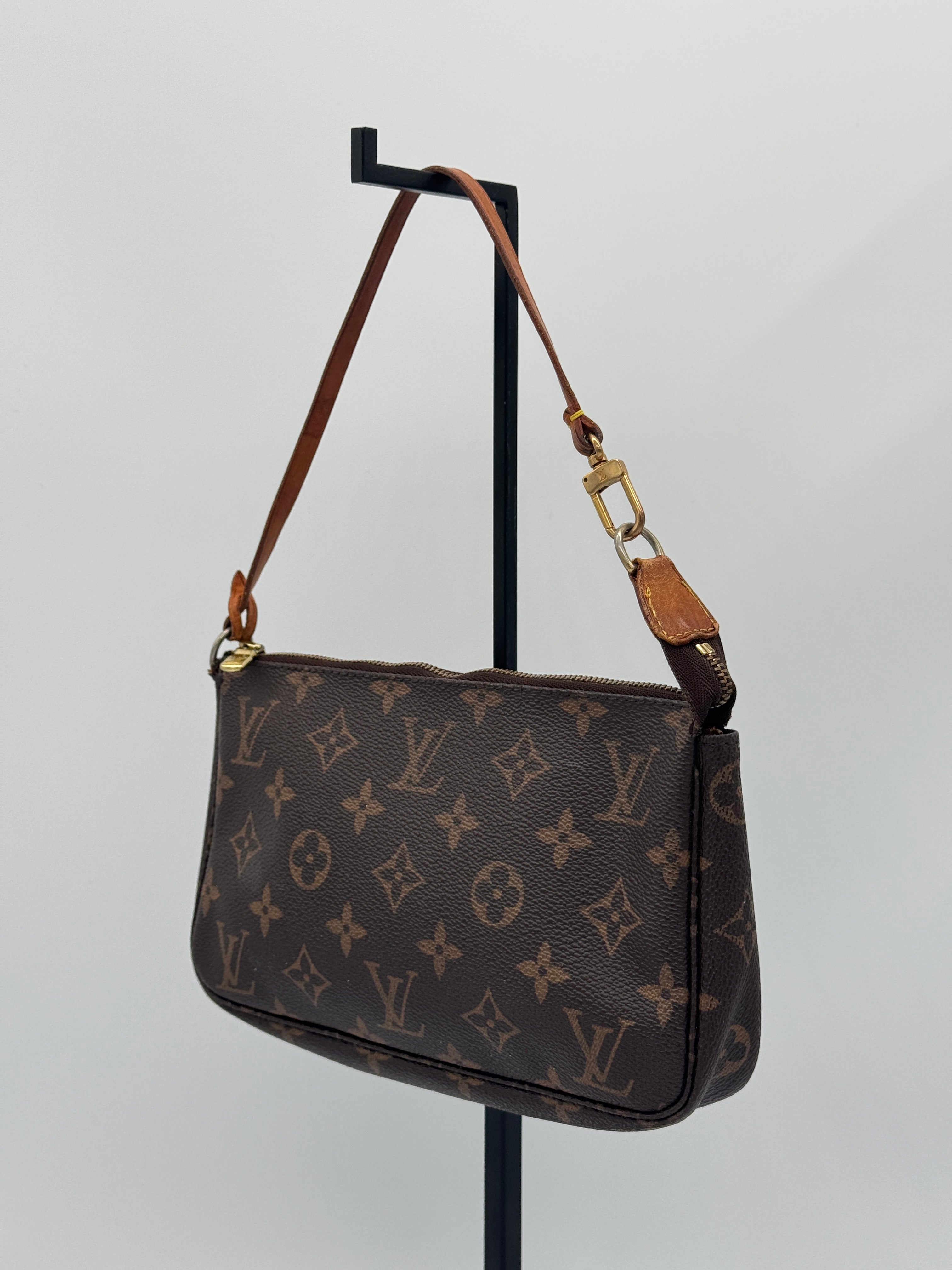 Louis Vuitton Pochette Accessoires