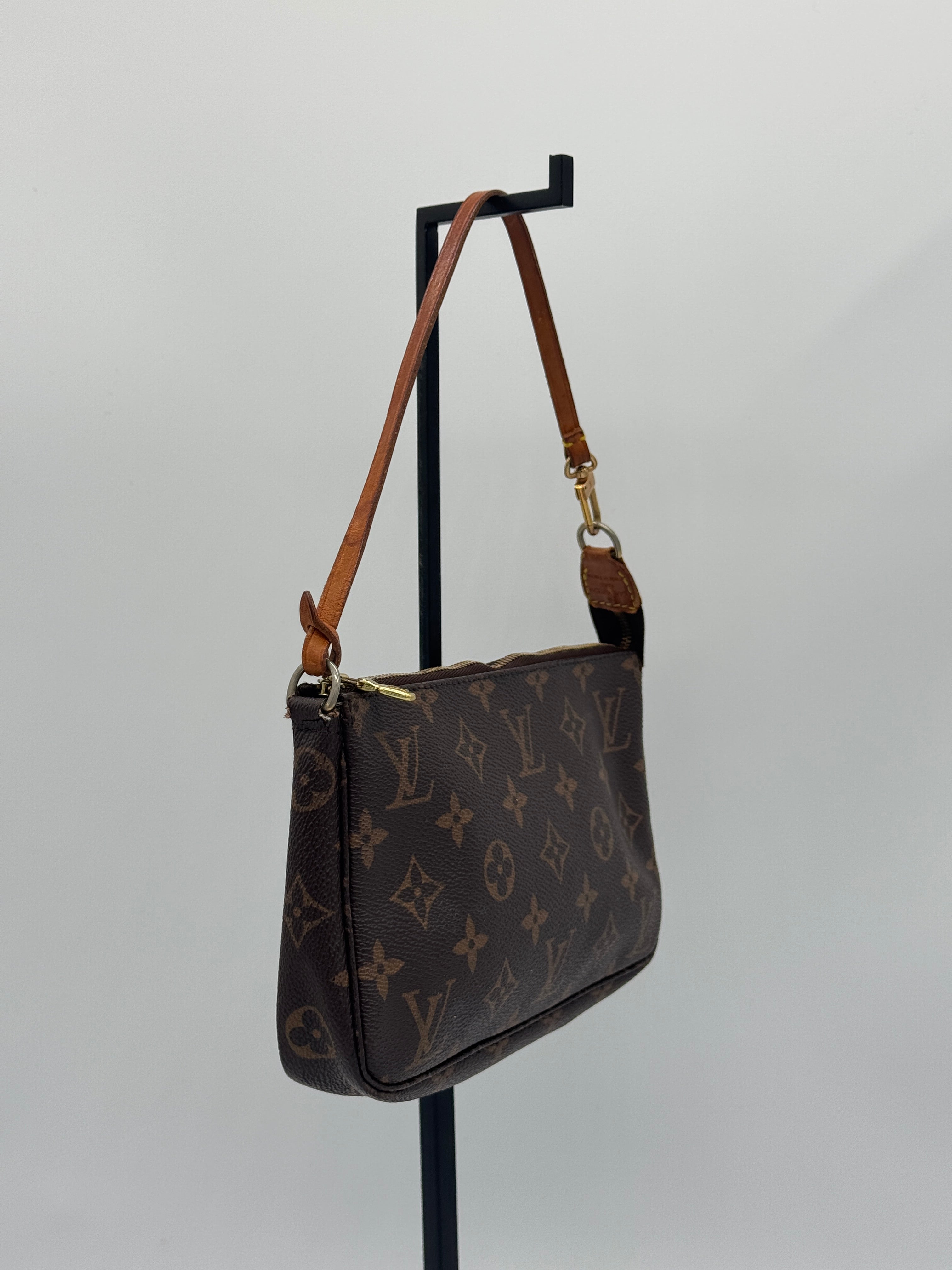 Louis Vuitton Pochette Accessoires