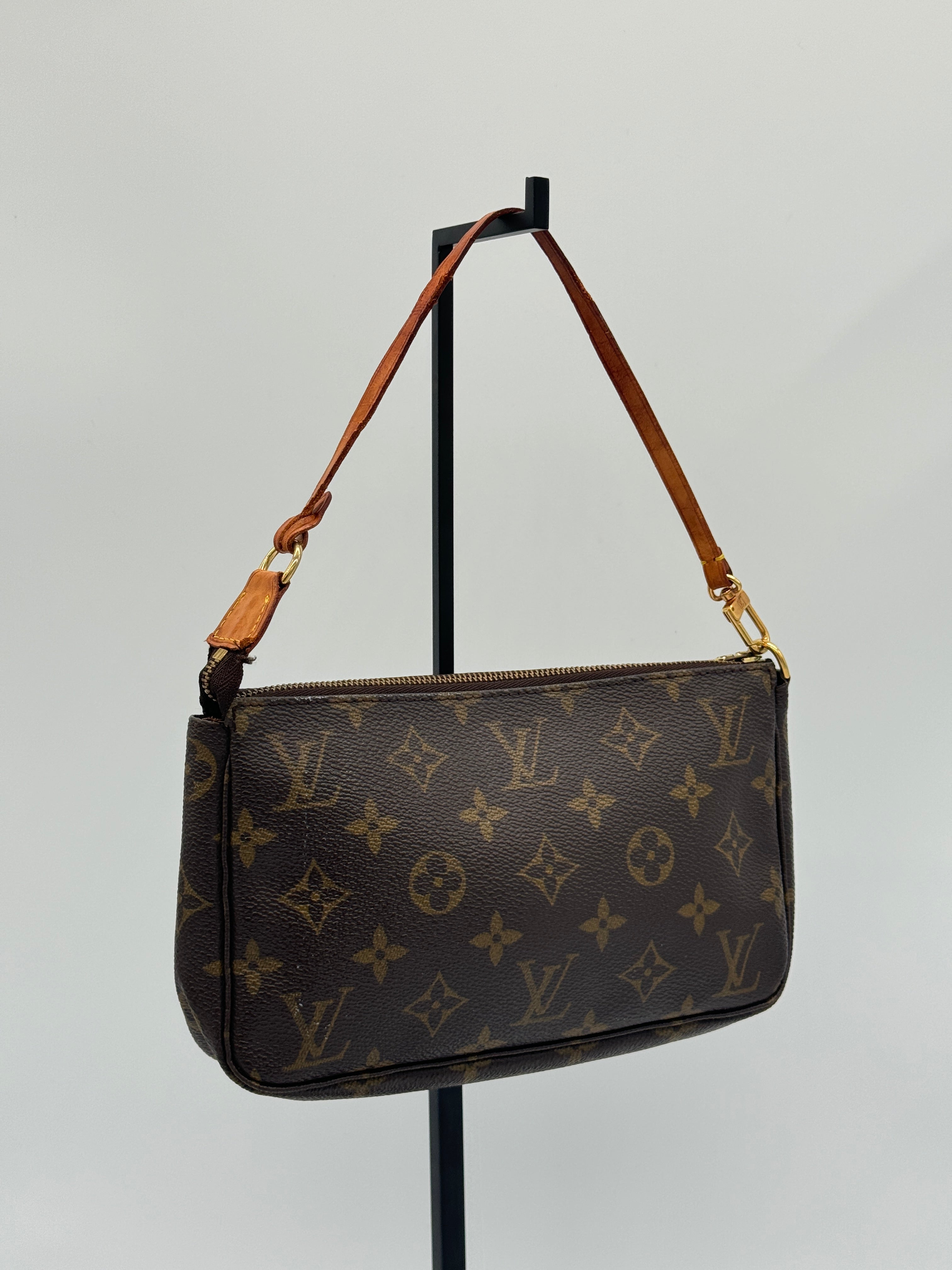 Louis Vuitton Pochette Accessoires