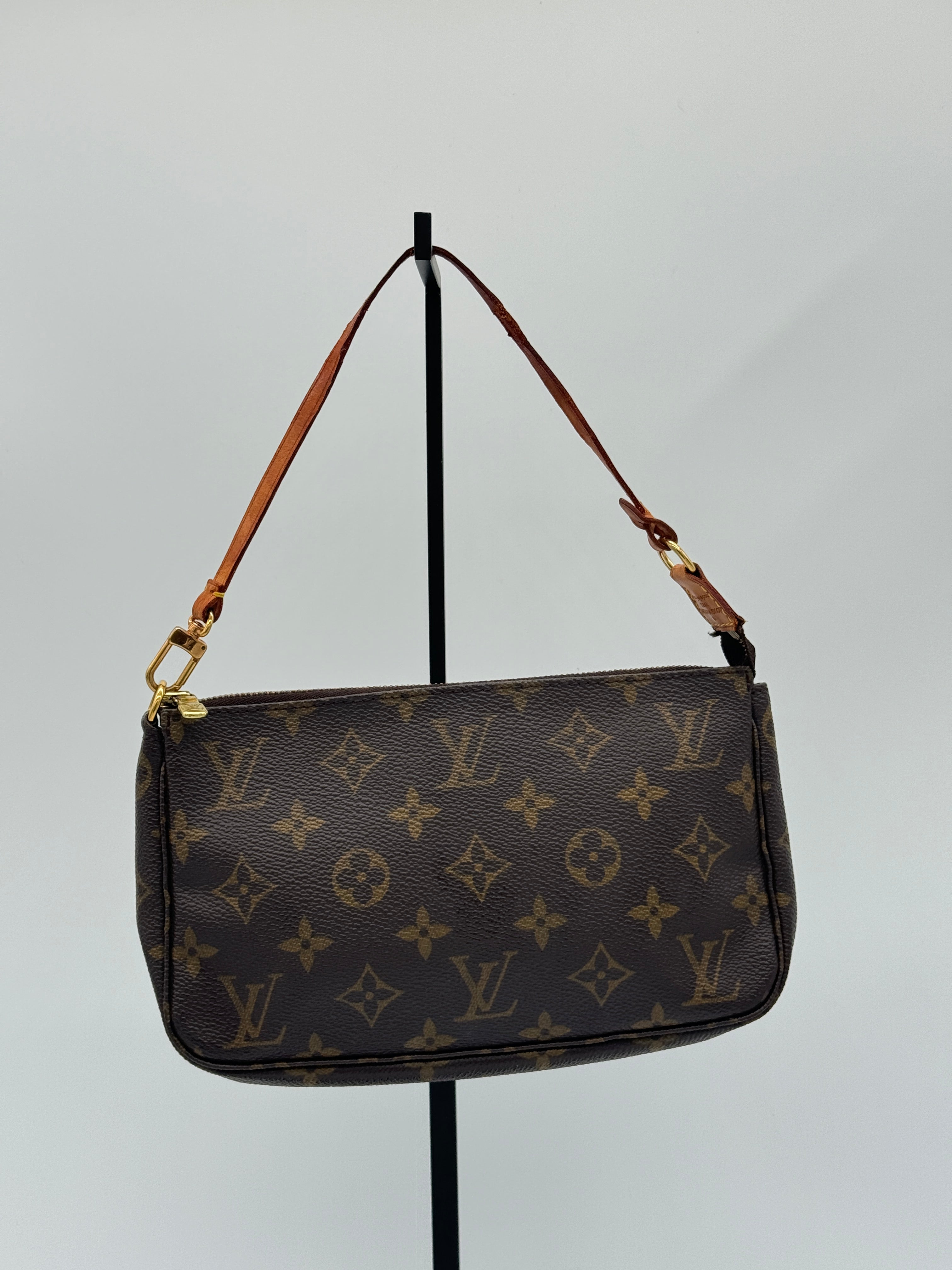 Louis Vuitton Pochette Accessoires