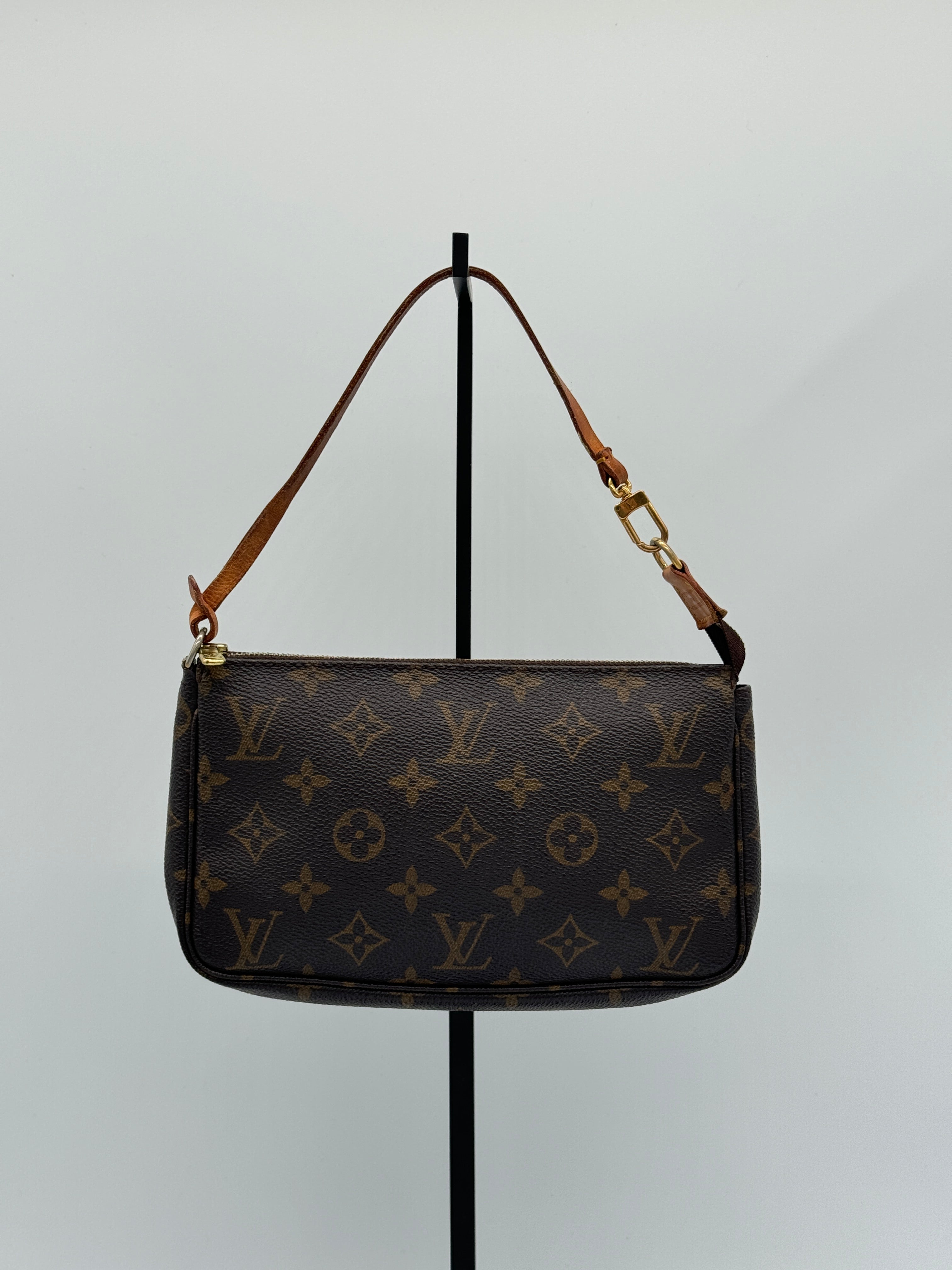 Louis Vuitton Pochette Accessoires