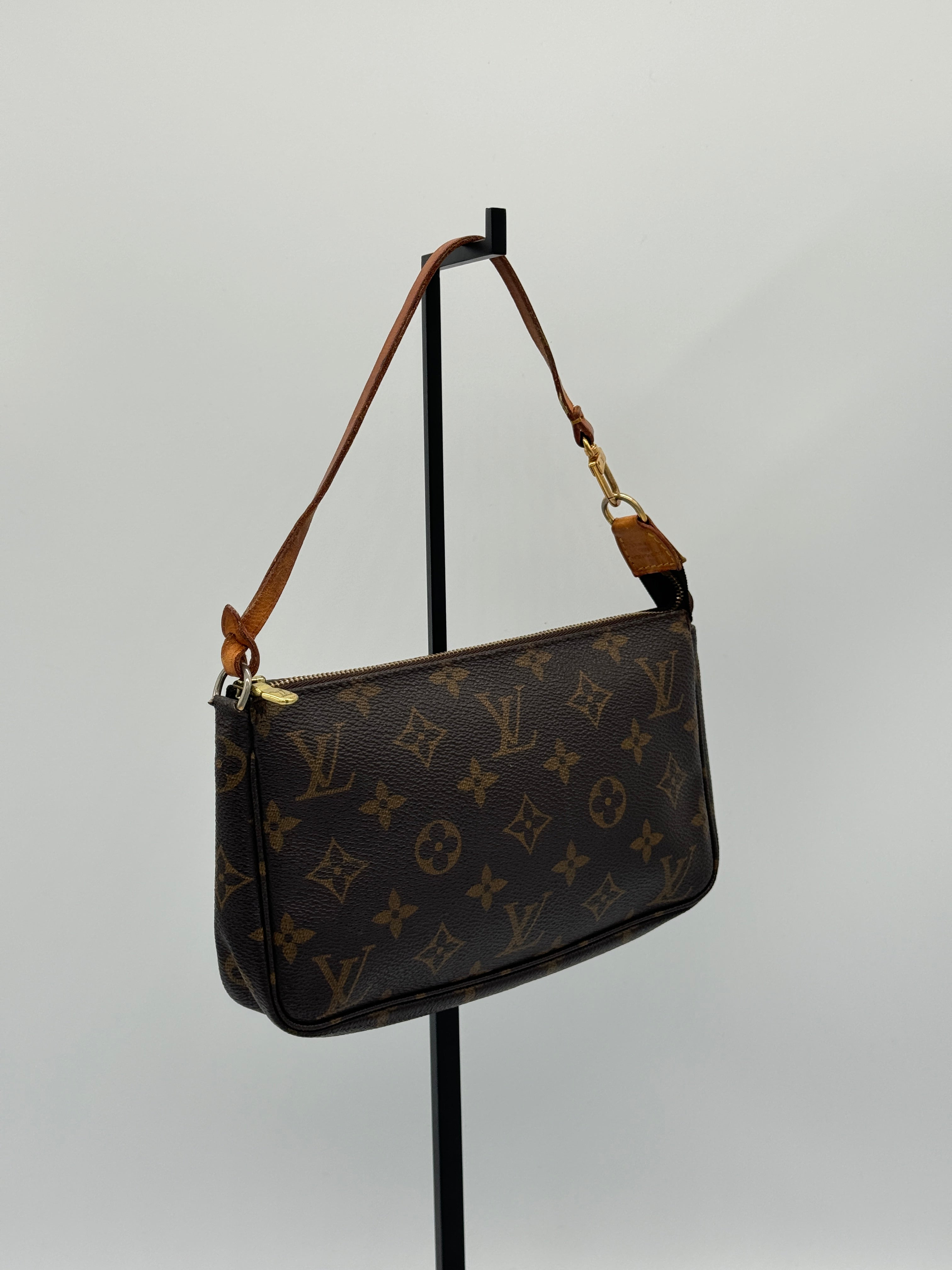 Louis Vuitton Pochette Accessoires