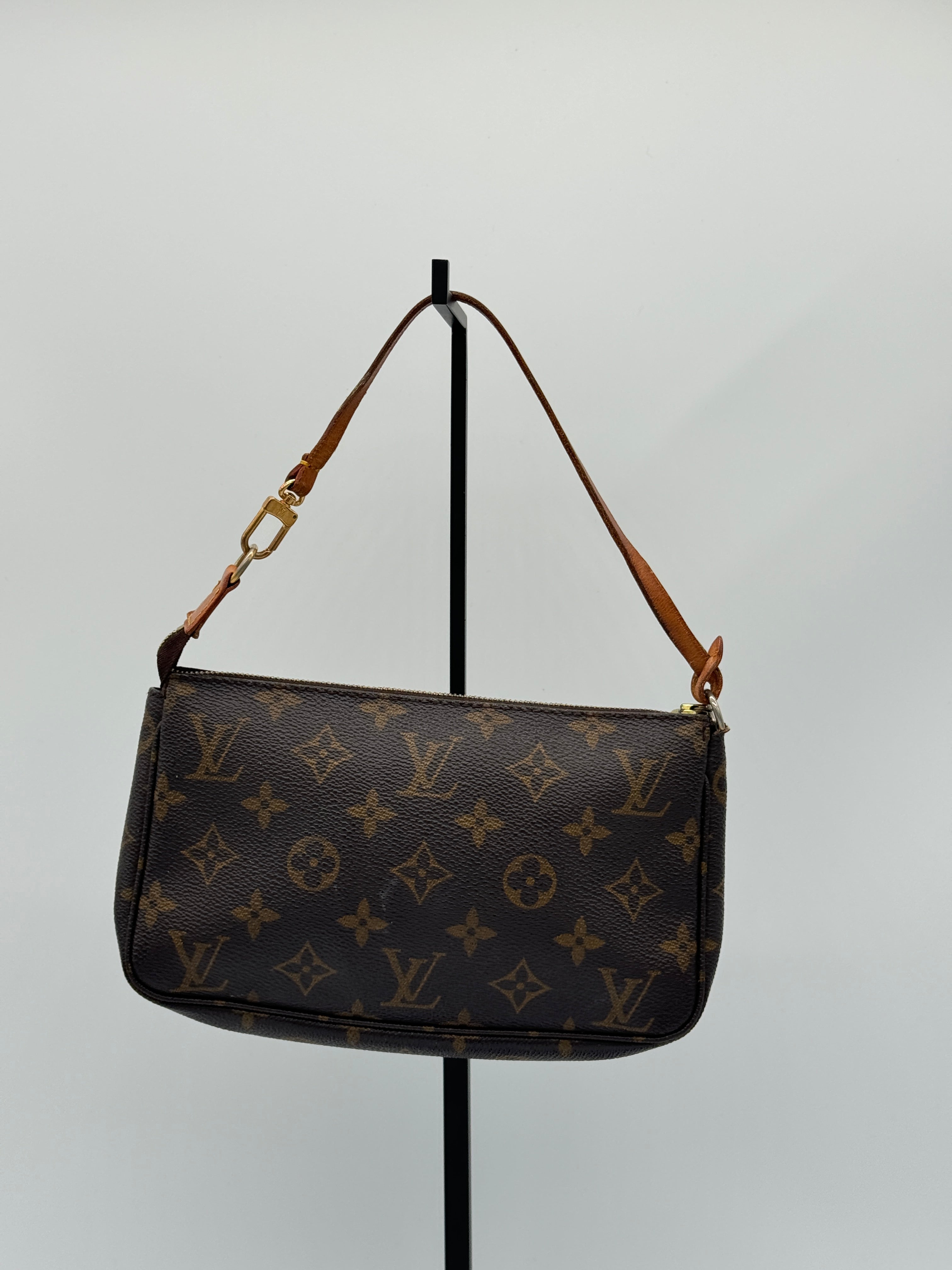 Louis Vuitton Pochette Accessoires