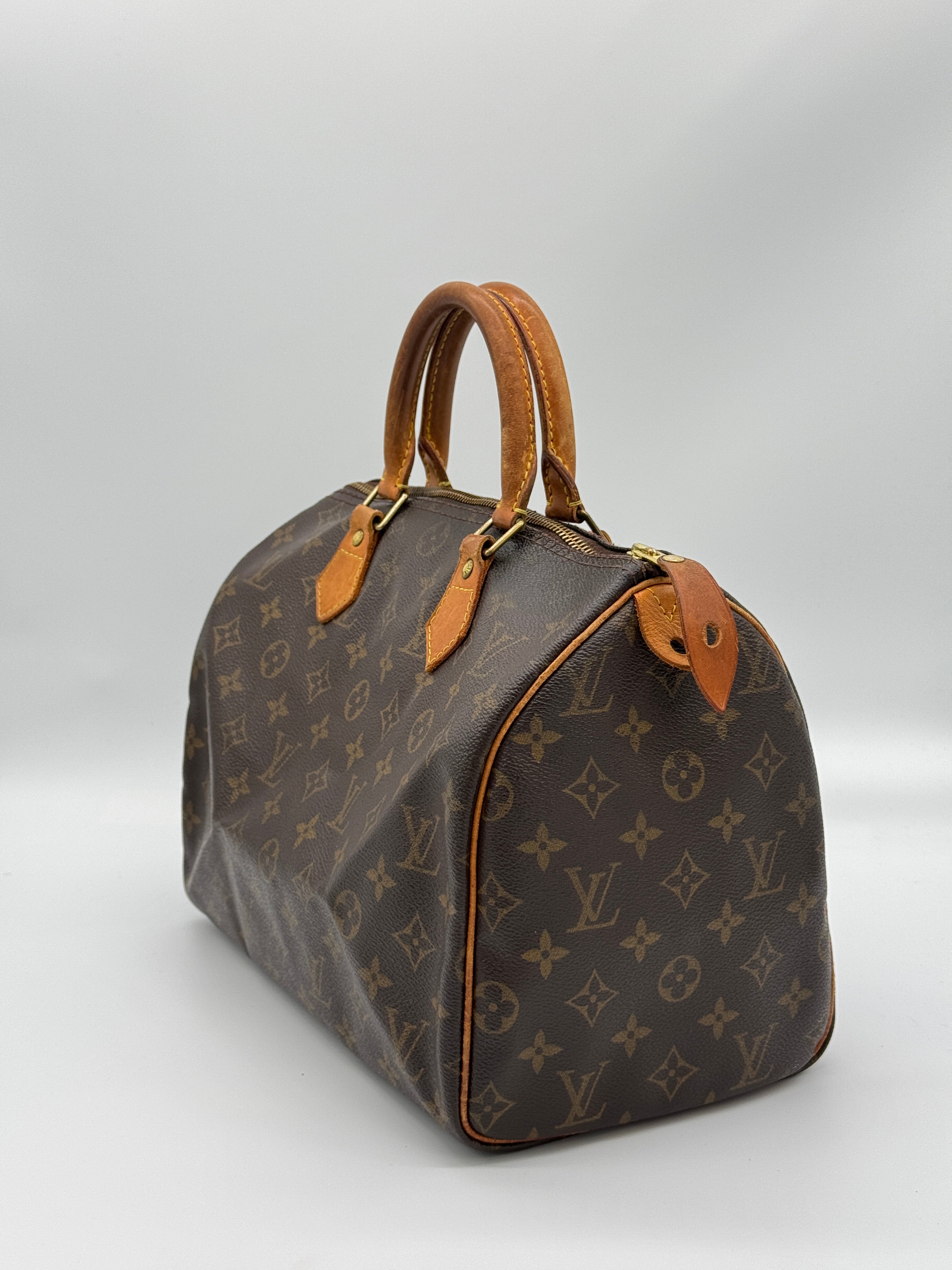 Louis Vuitton Speedy 30