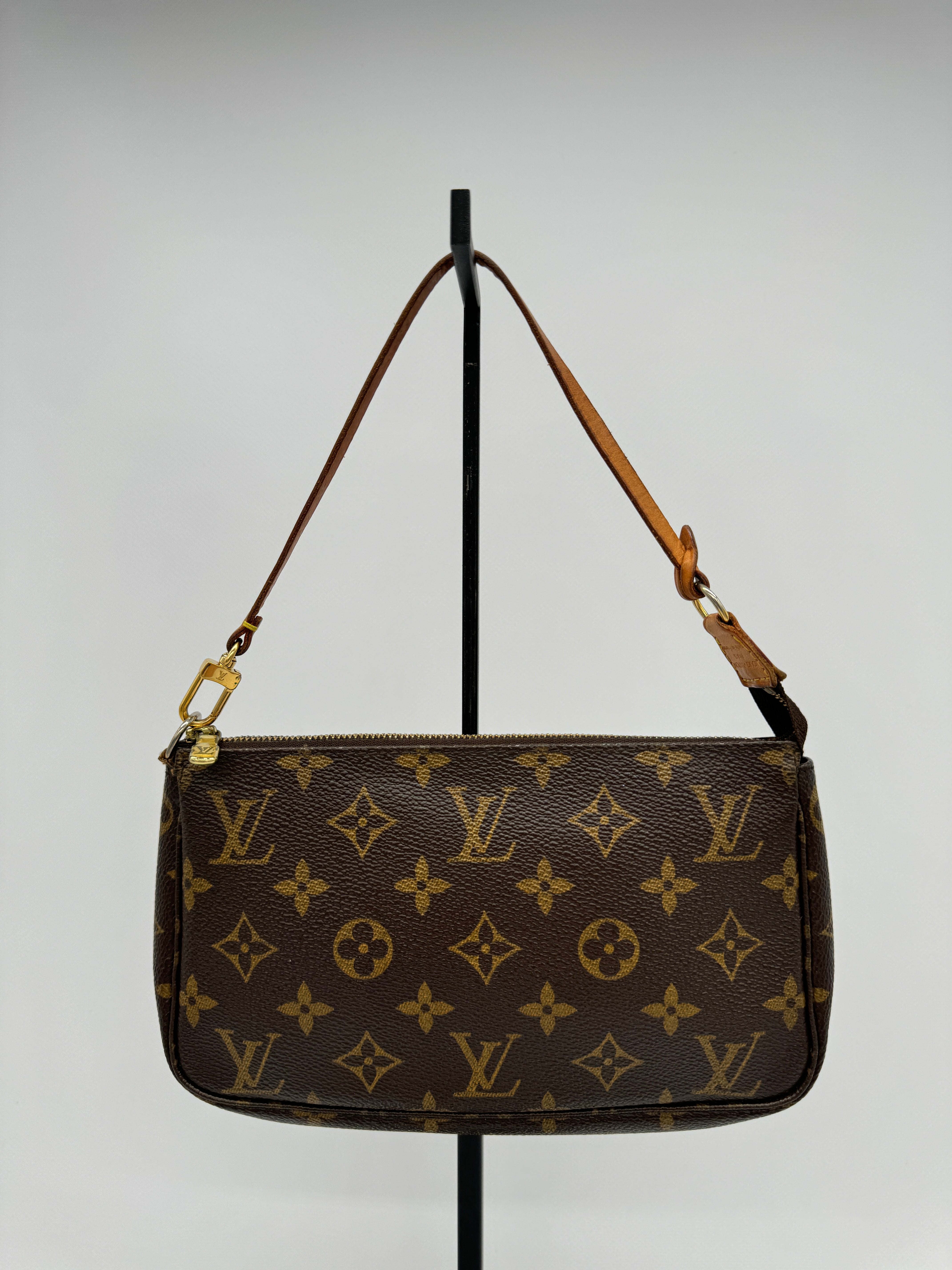 Louis Vuitton Pochette Accessoires