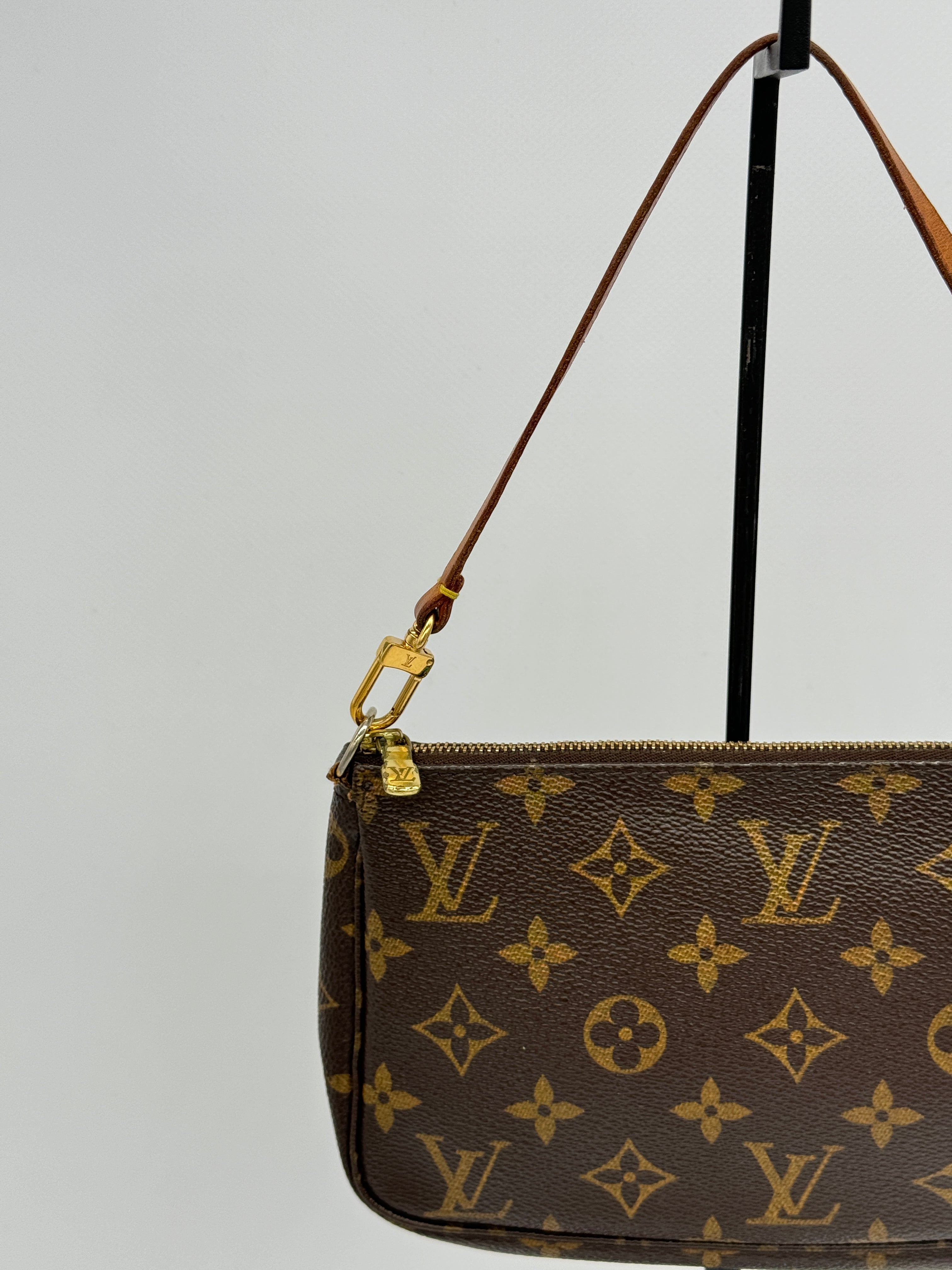 Louis Vuitton Pochette Accessoires