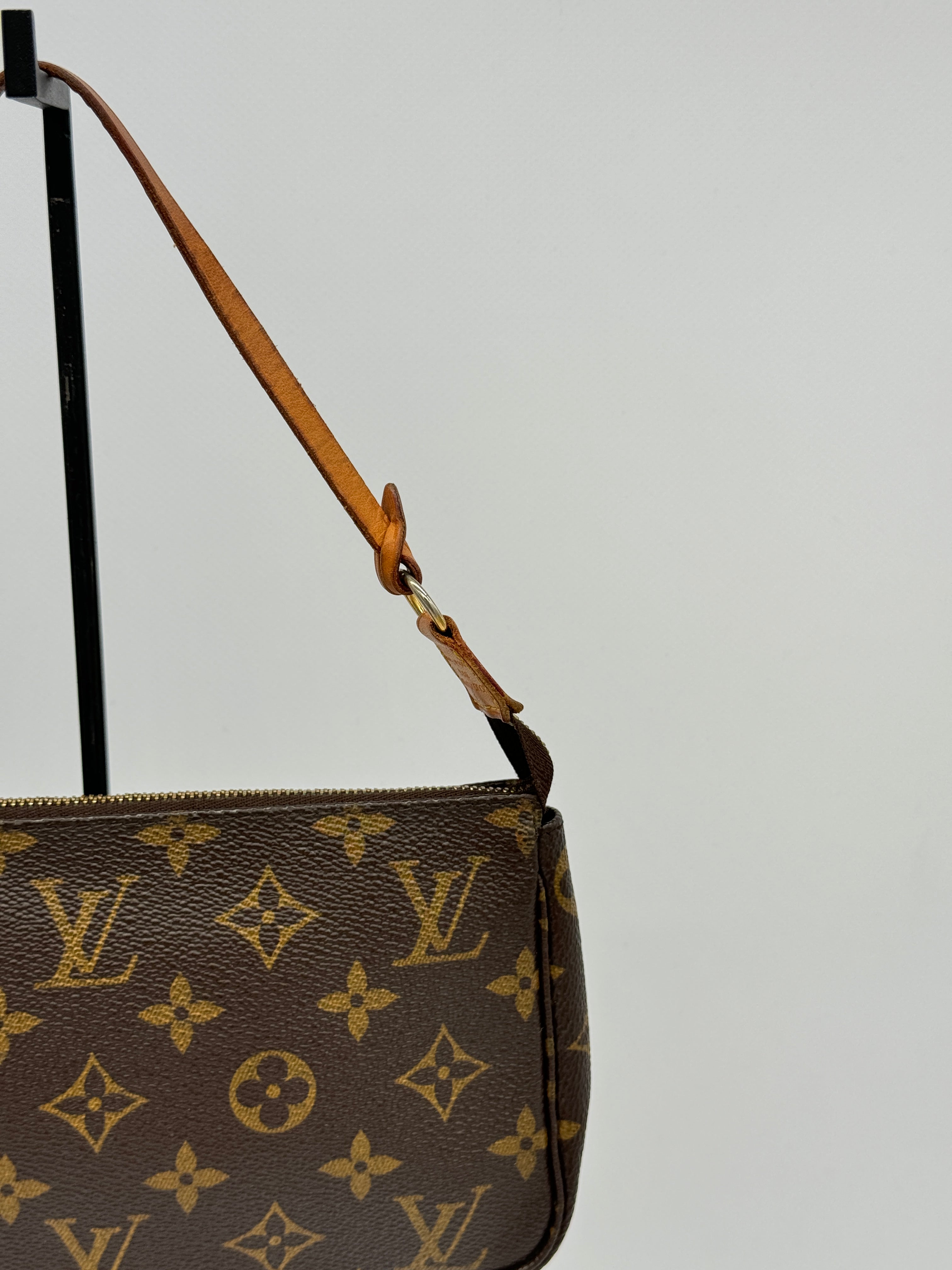 Louis Vuitton Pochette Accessoires