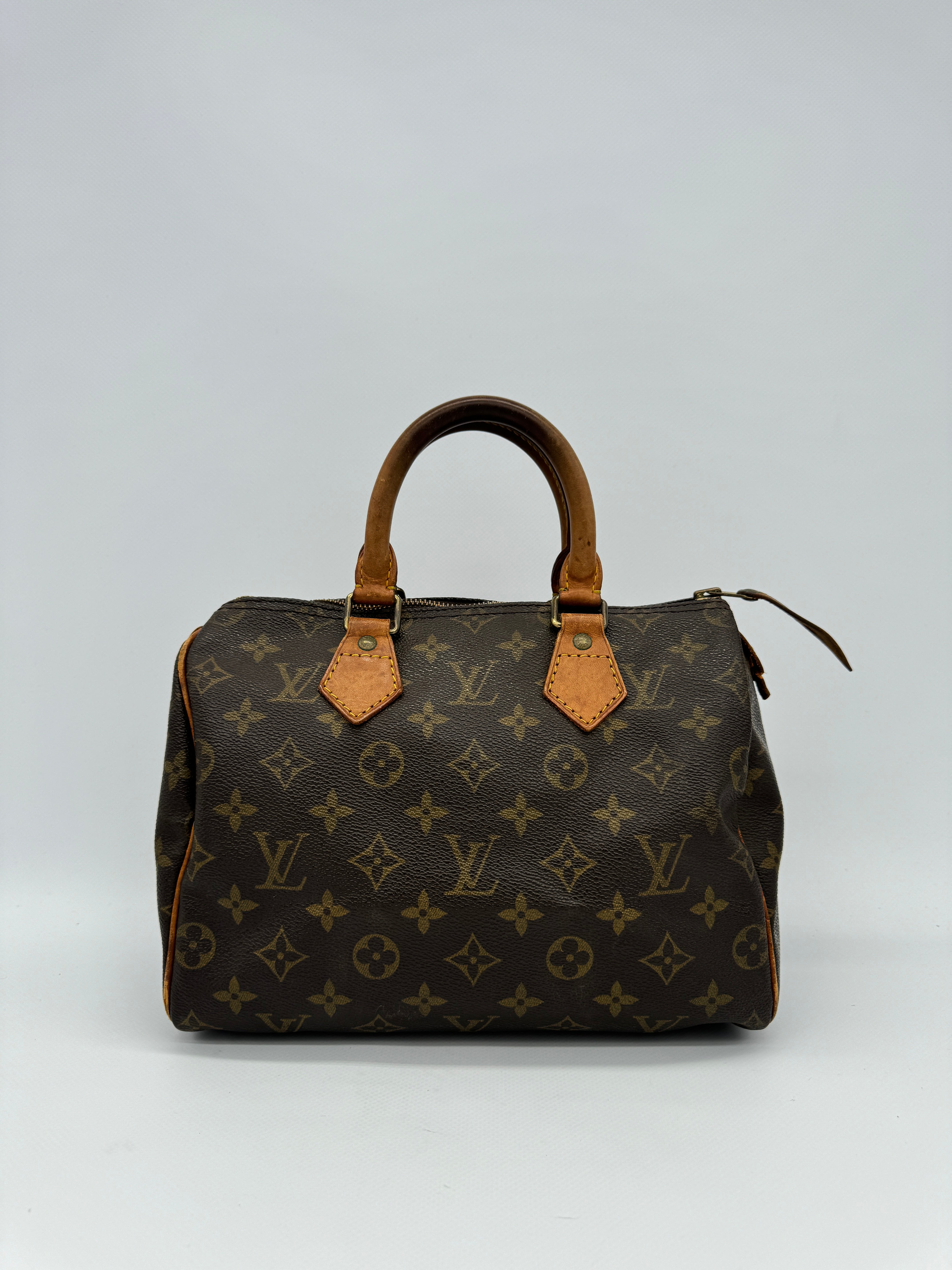 Louis Vuitton Speedy 25