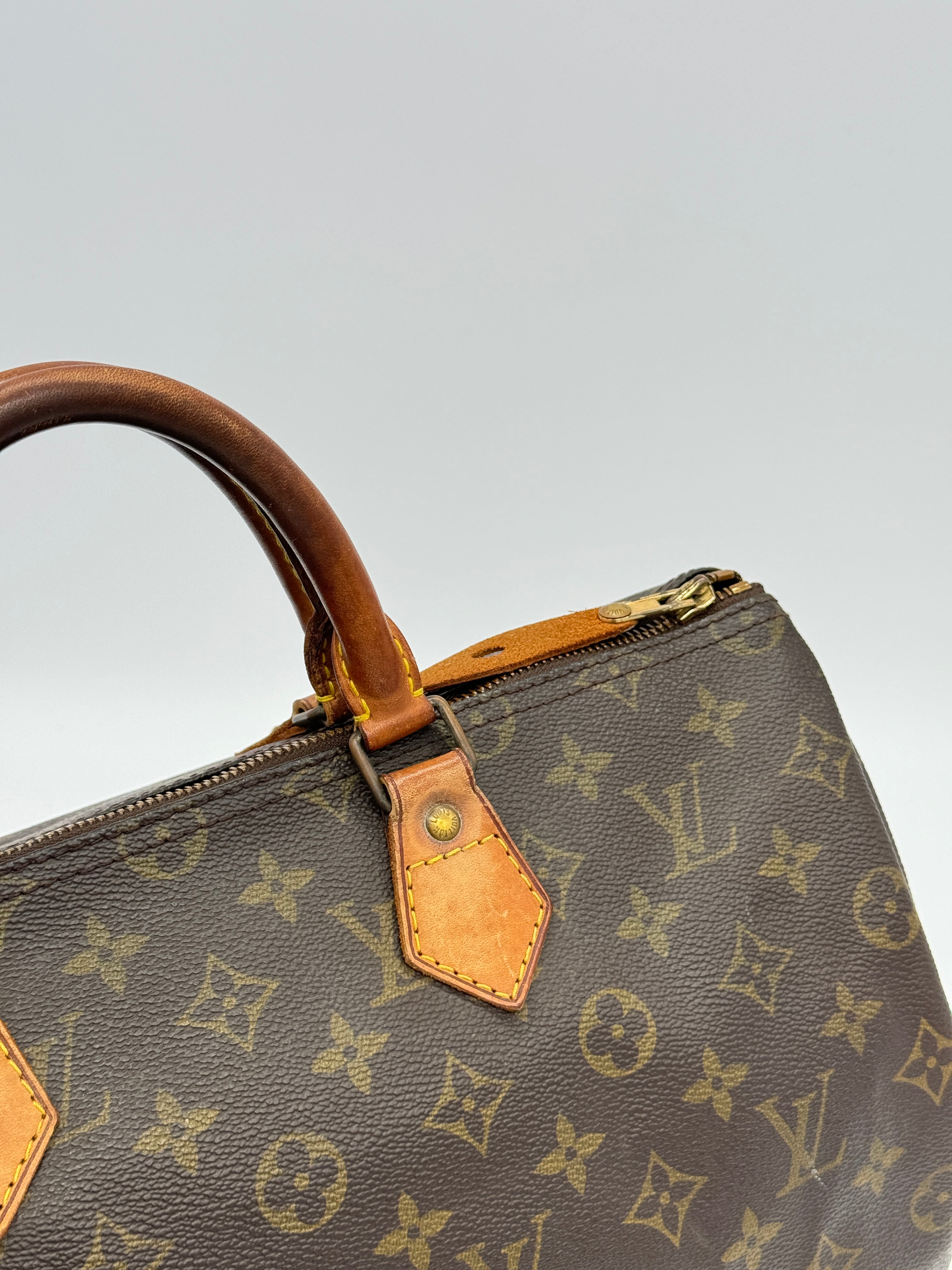 Louis Vuitton Speedy 35