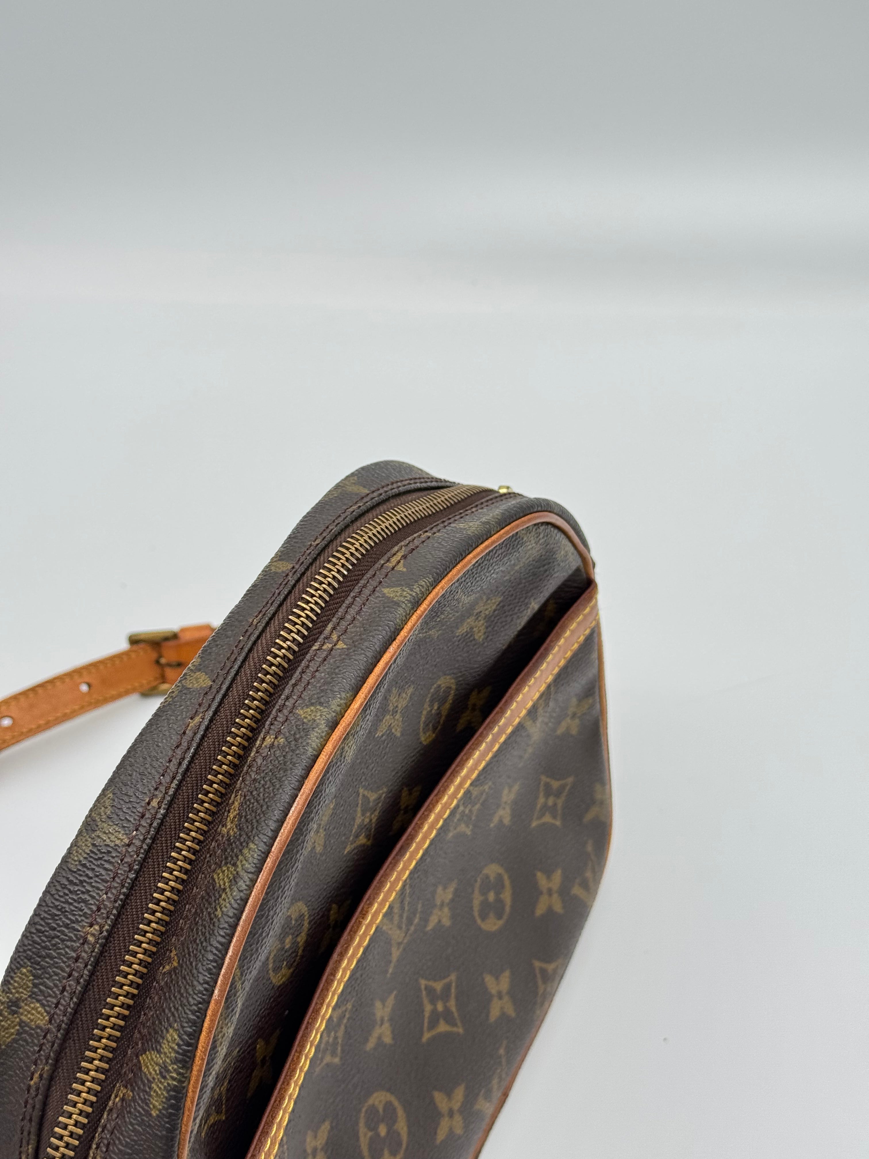 Louis Vuitton Senlis