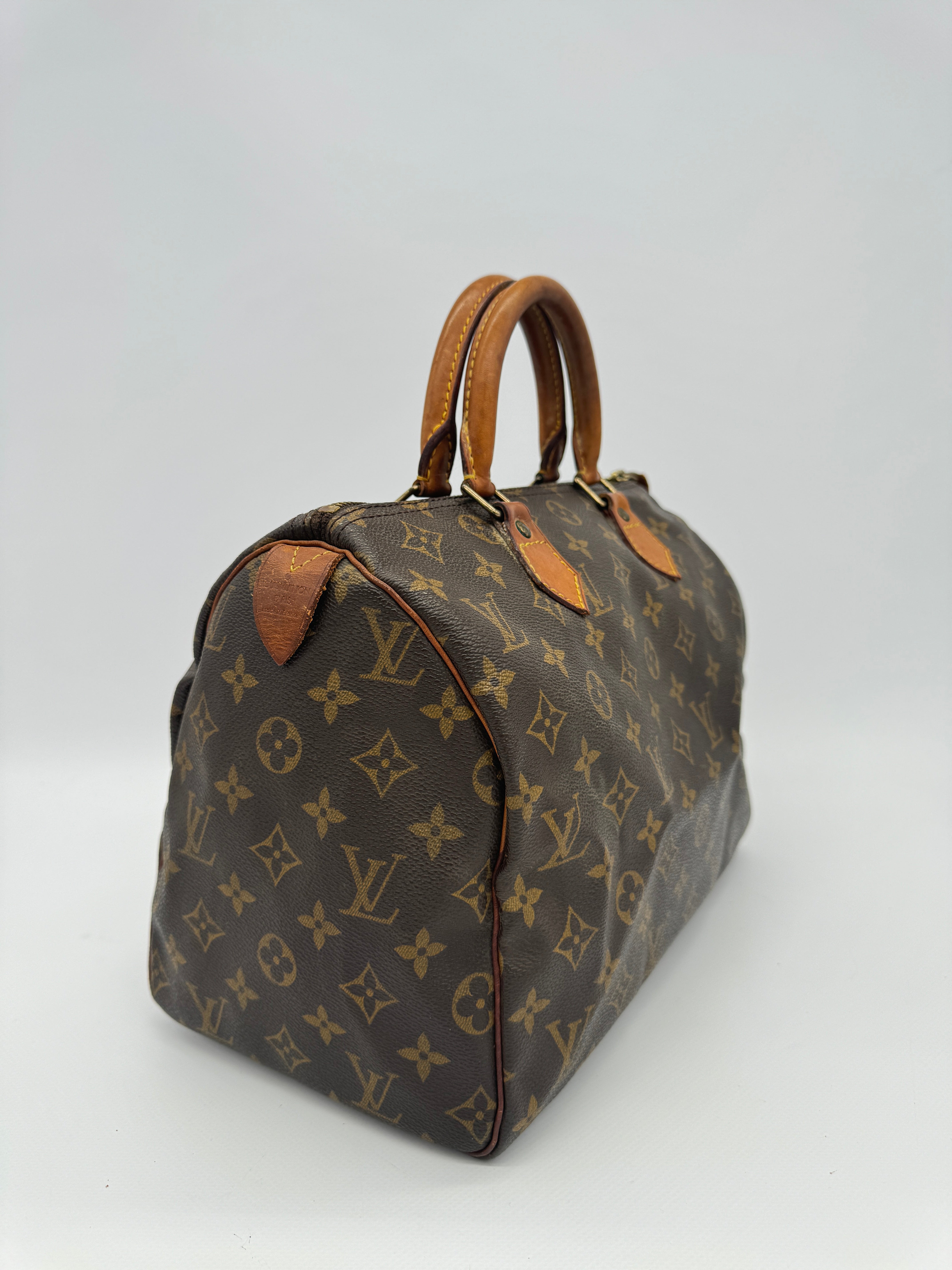 Louis Vuitton Speedy 30