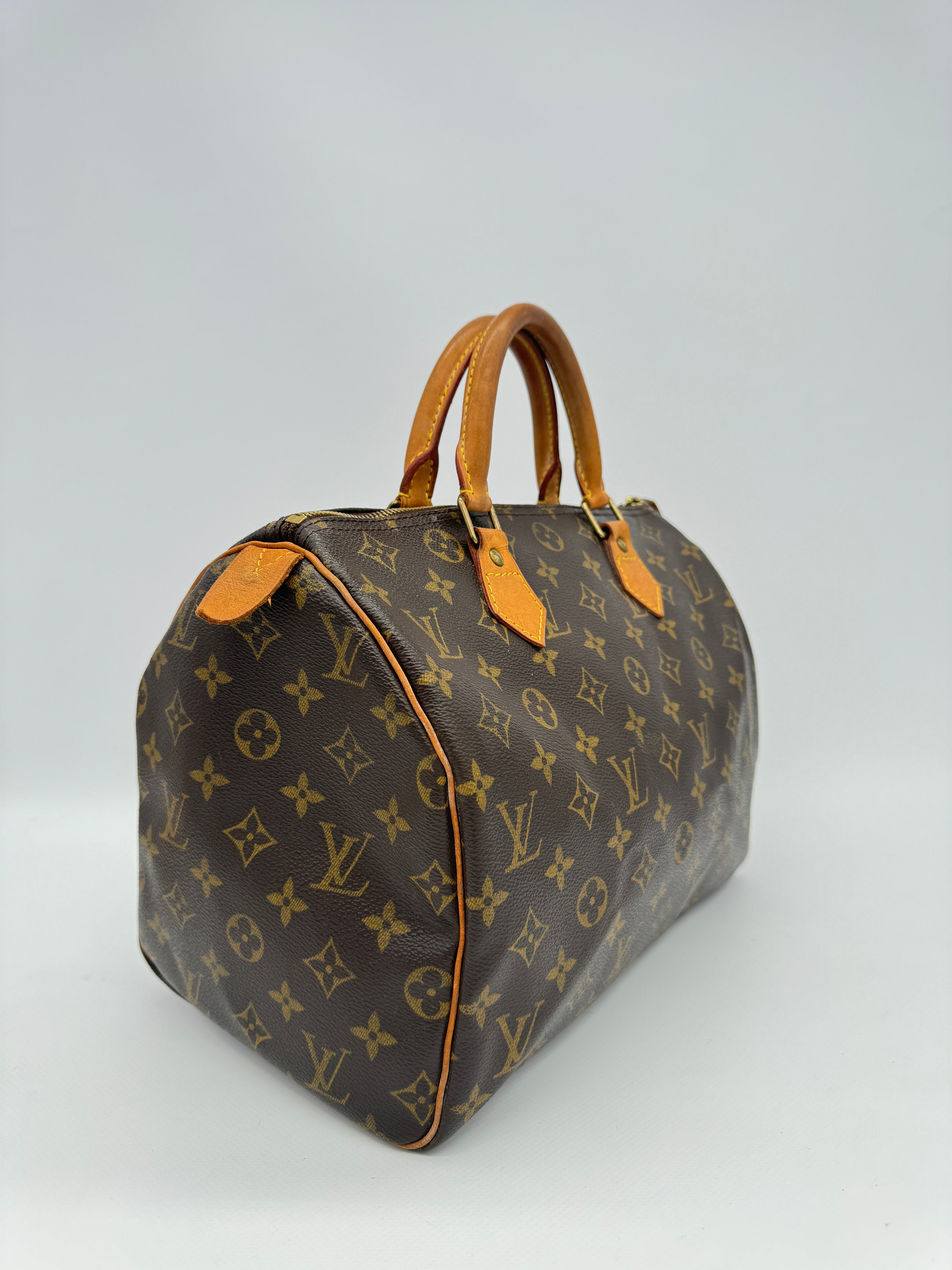 Louis Vuitton Speedy 30