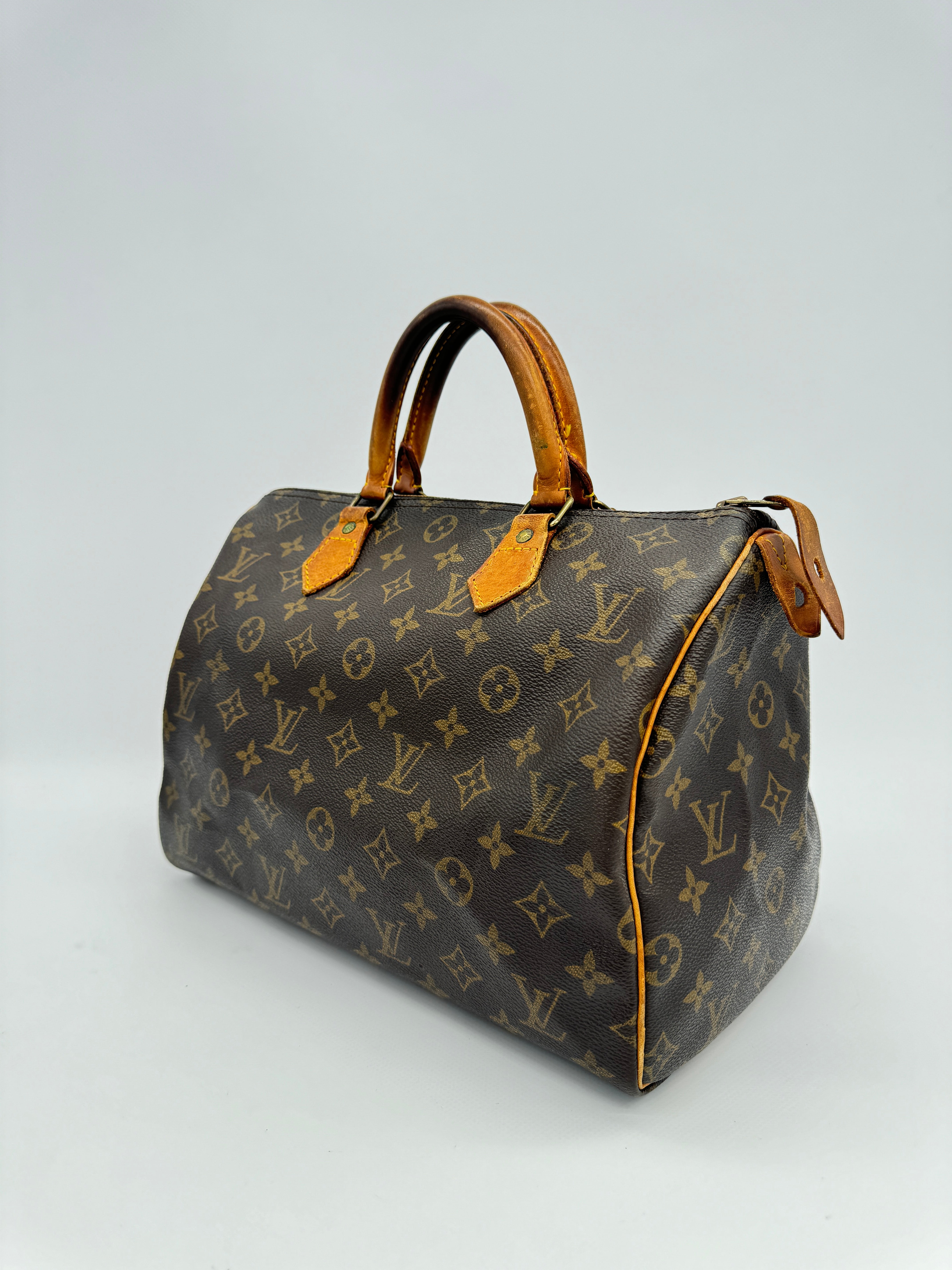 Louis Vuitton Speedy 30