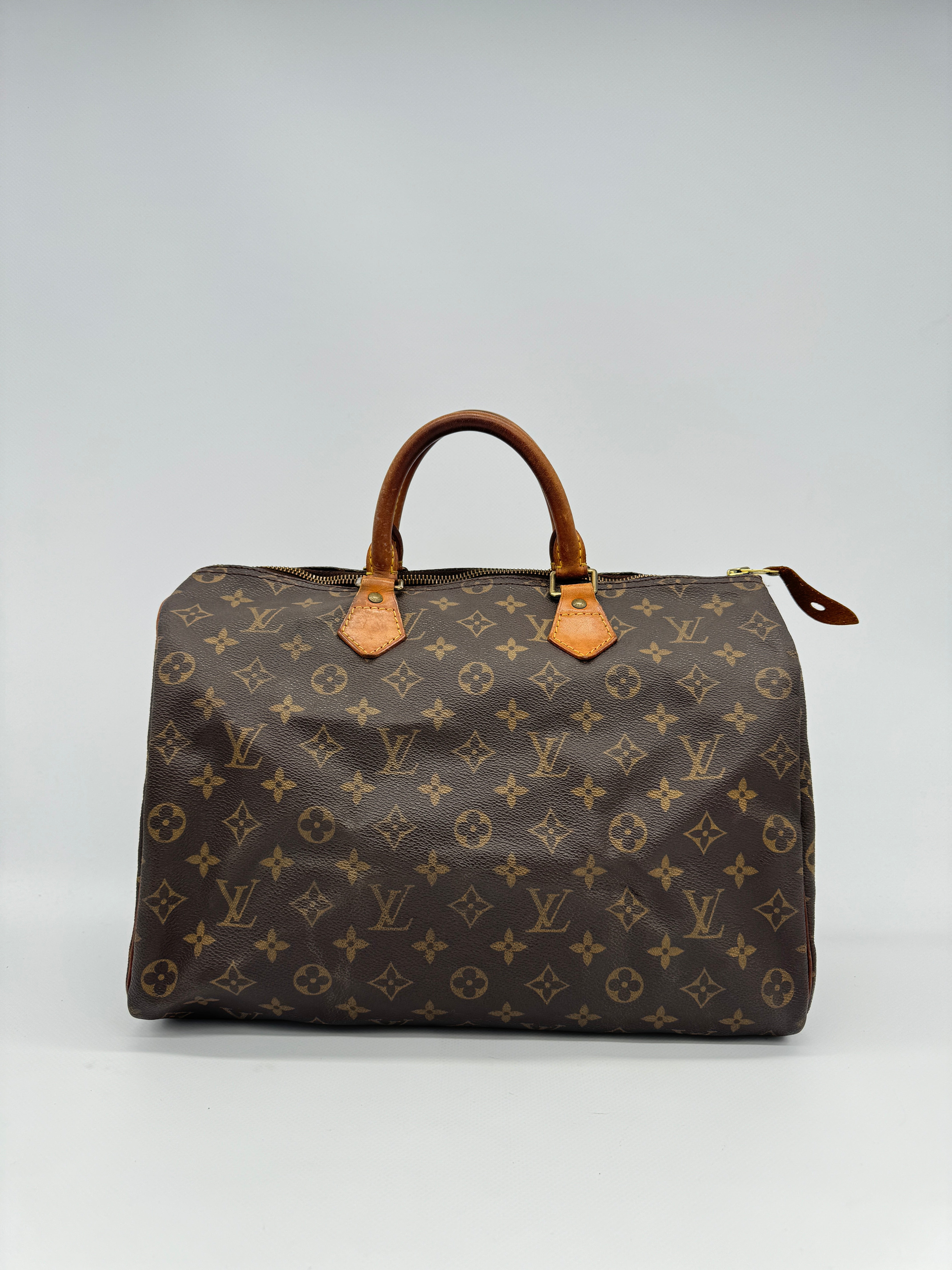 Louis Vuitton Speedy 35