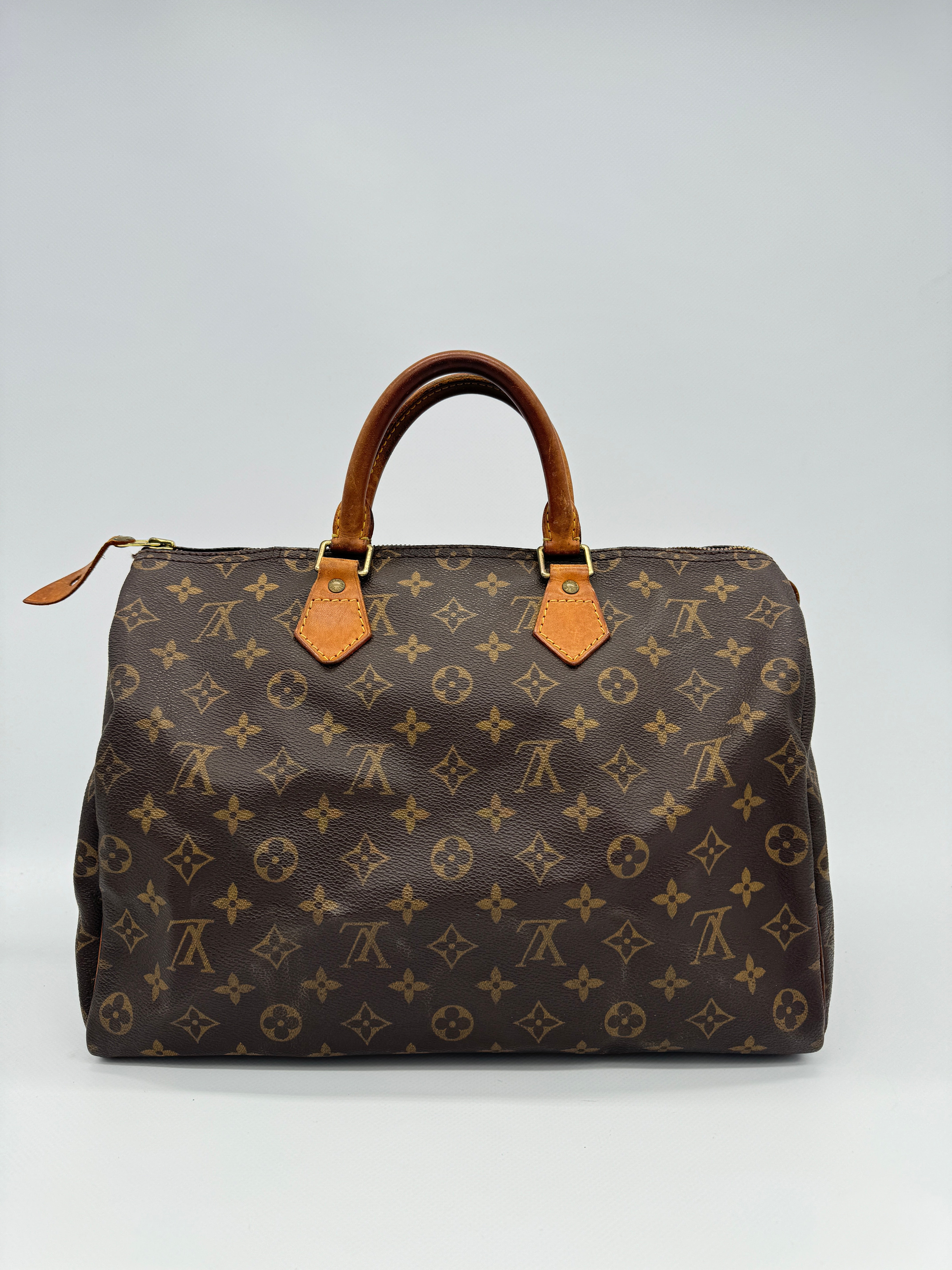 Louis Vuitton Speedy 35