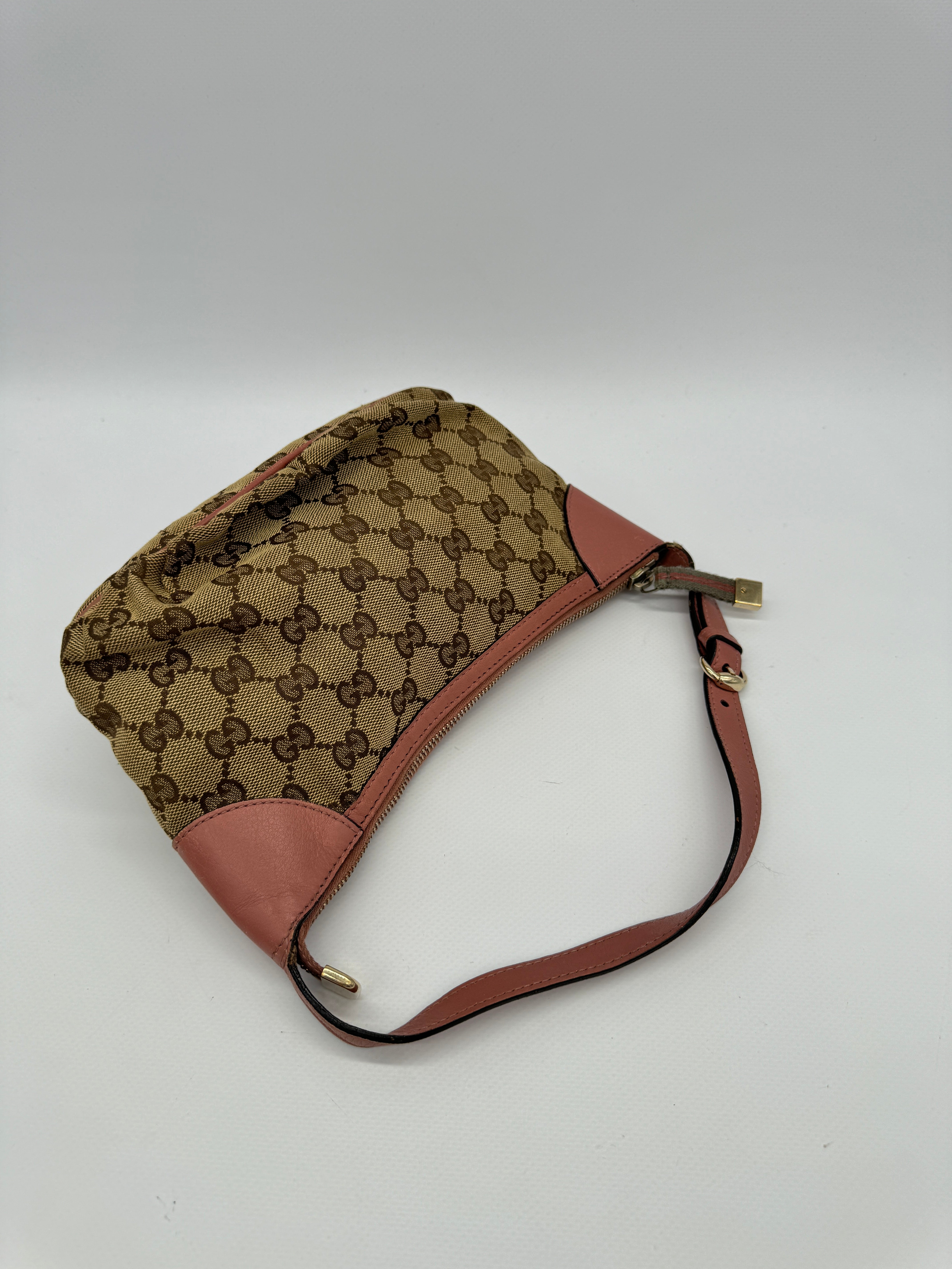 Gucci Pleated Pochette