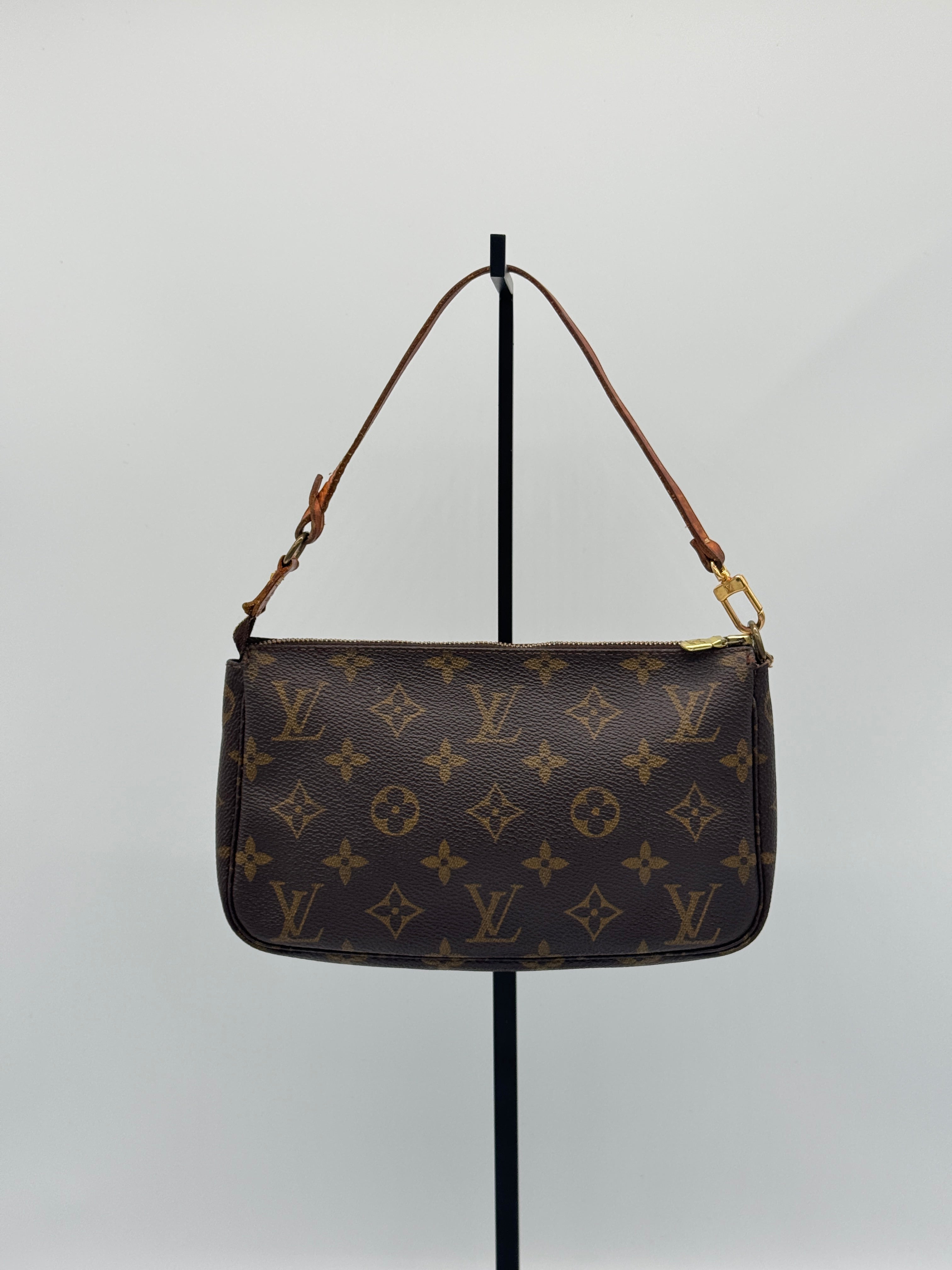 Louis Vuitton Pochette Accessoires