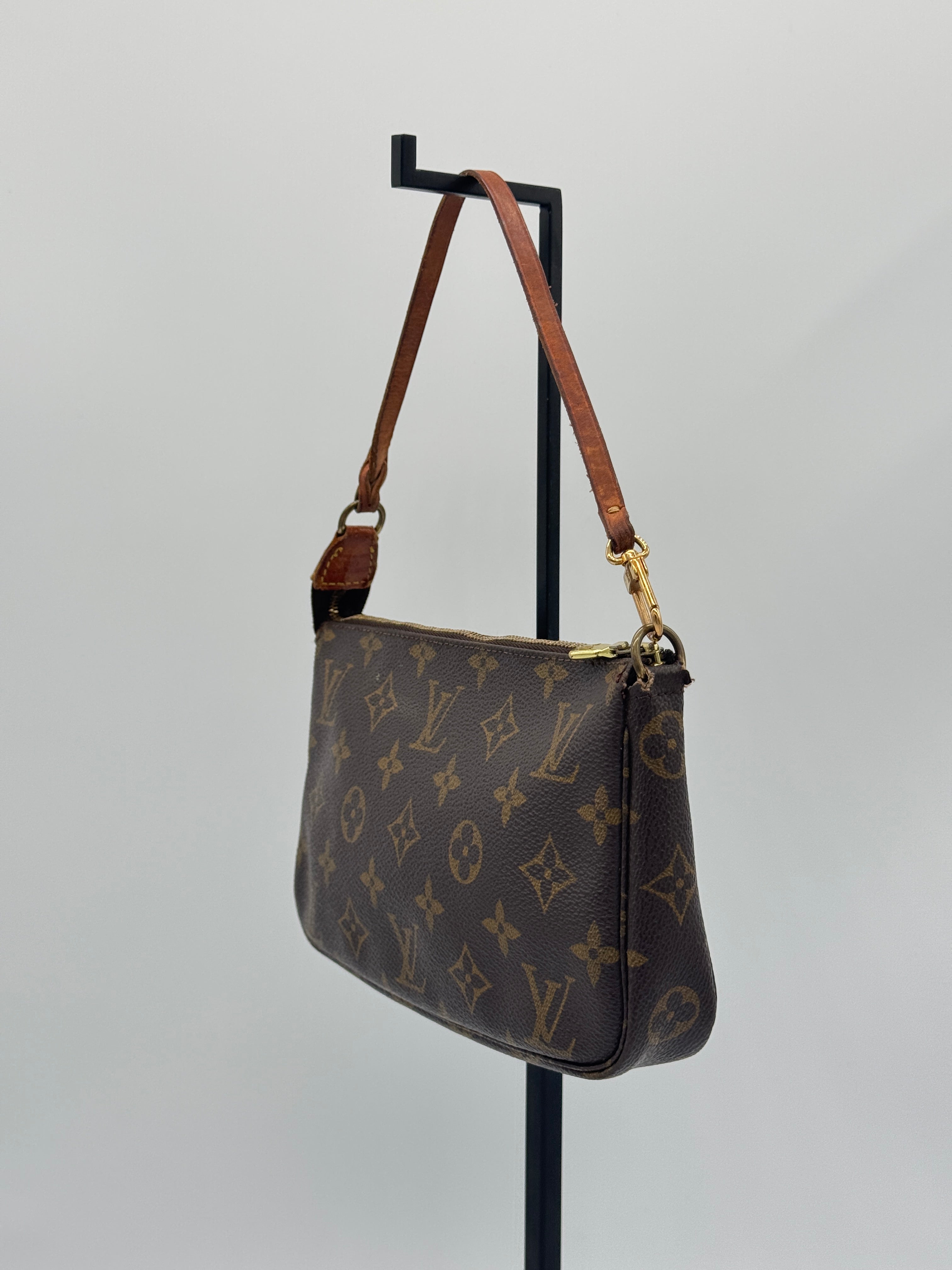 Louis Vuitton Pochette Accessoires