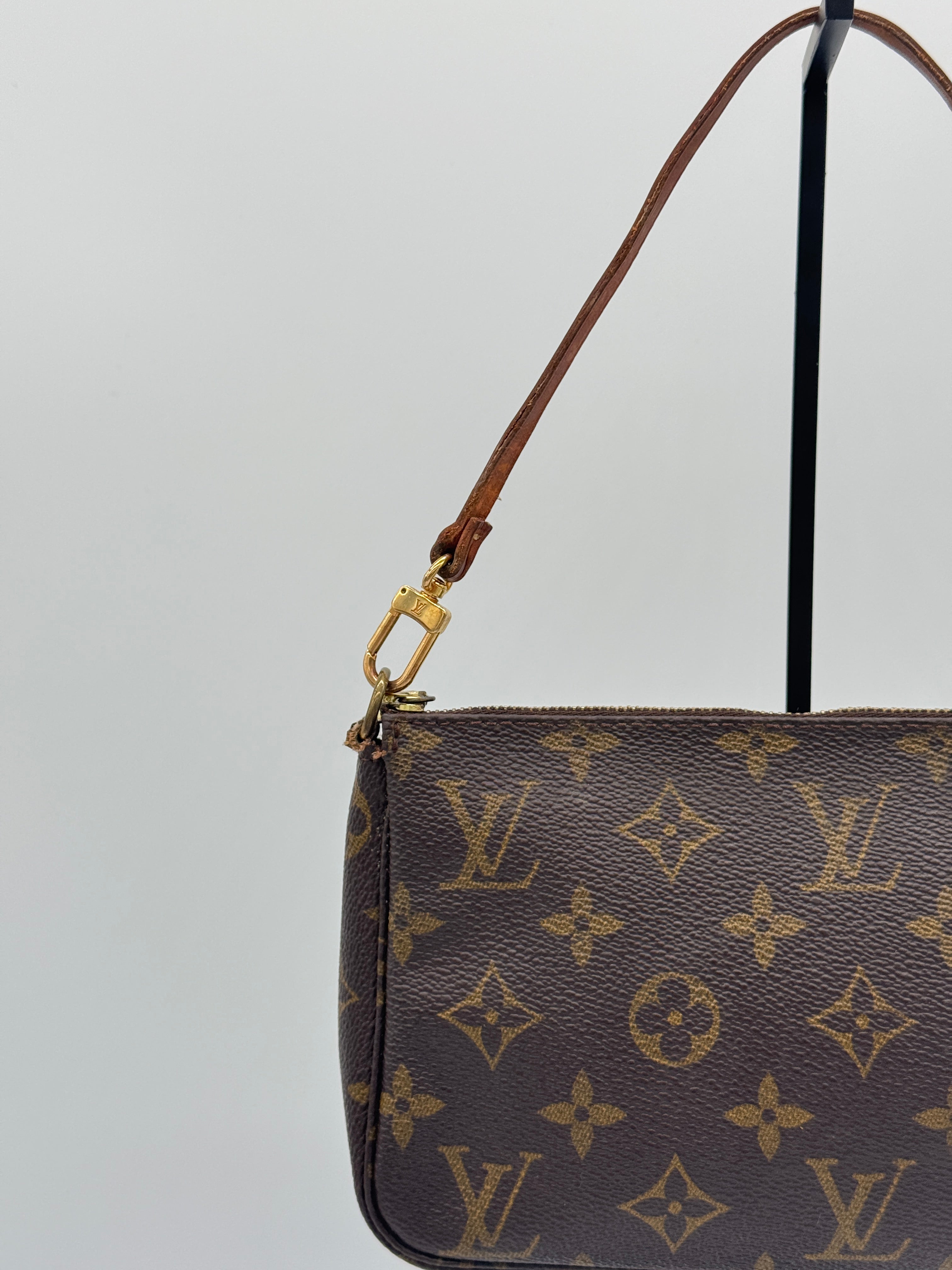 Louis Vuitton Pochette Accessoires