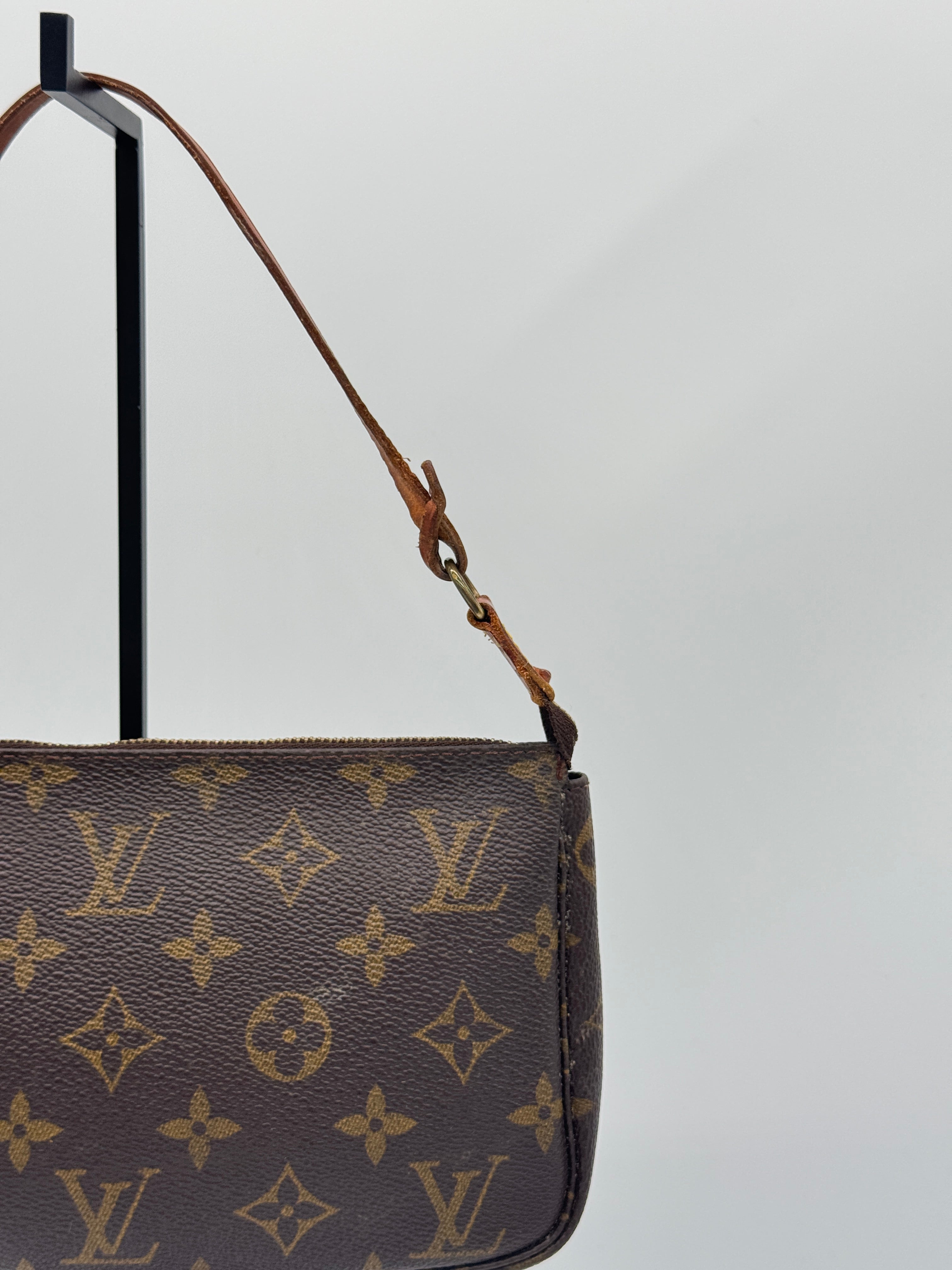 Louis Vuitton Pochette Accessoires