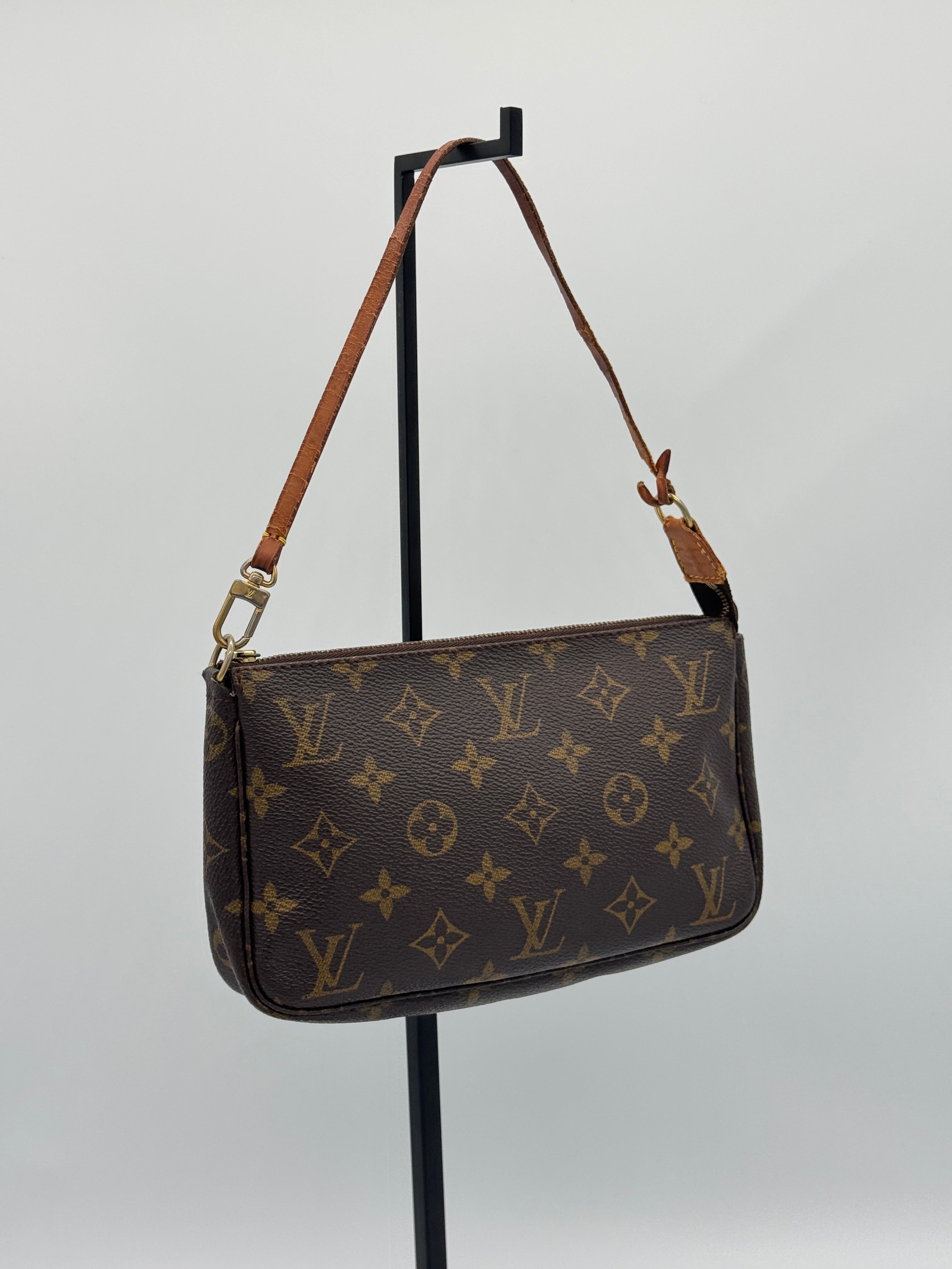 Louis Vuitton Pochette Accessoires