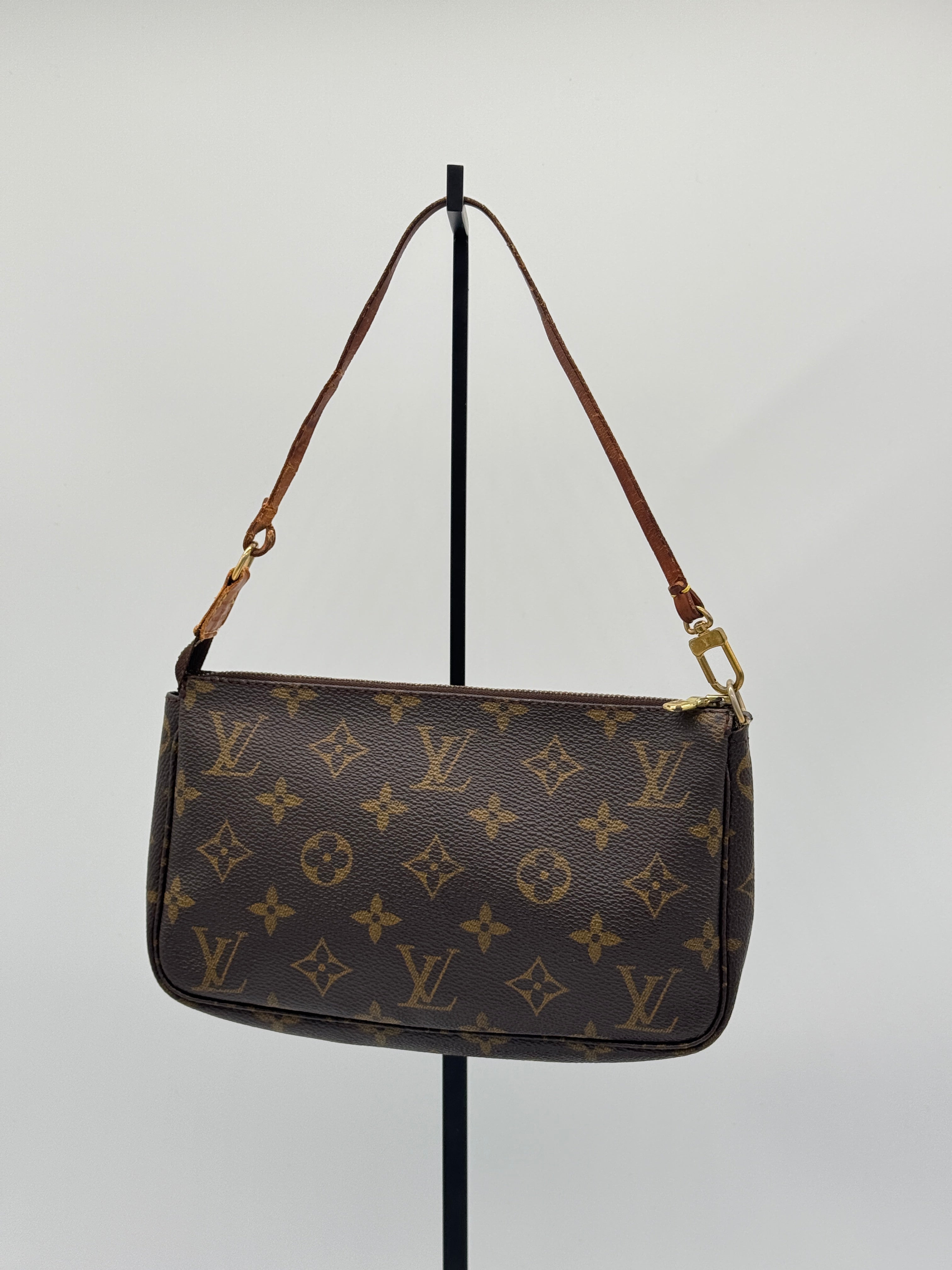 Louis Vuitton Pochette Accessoires