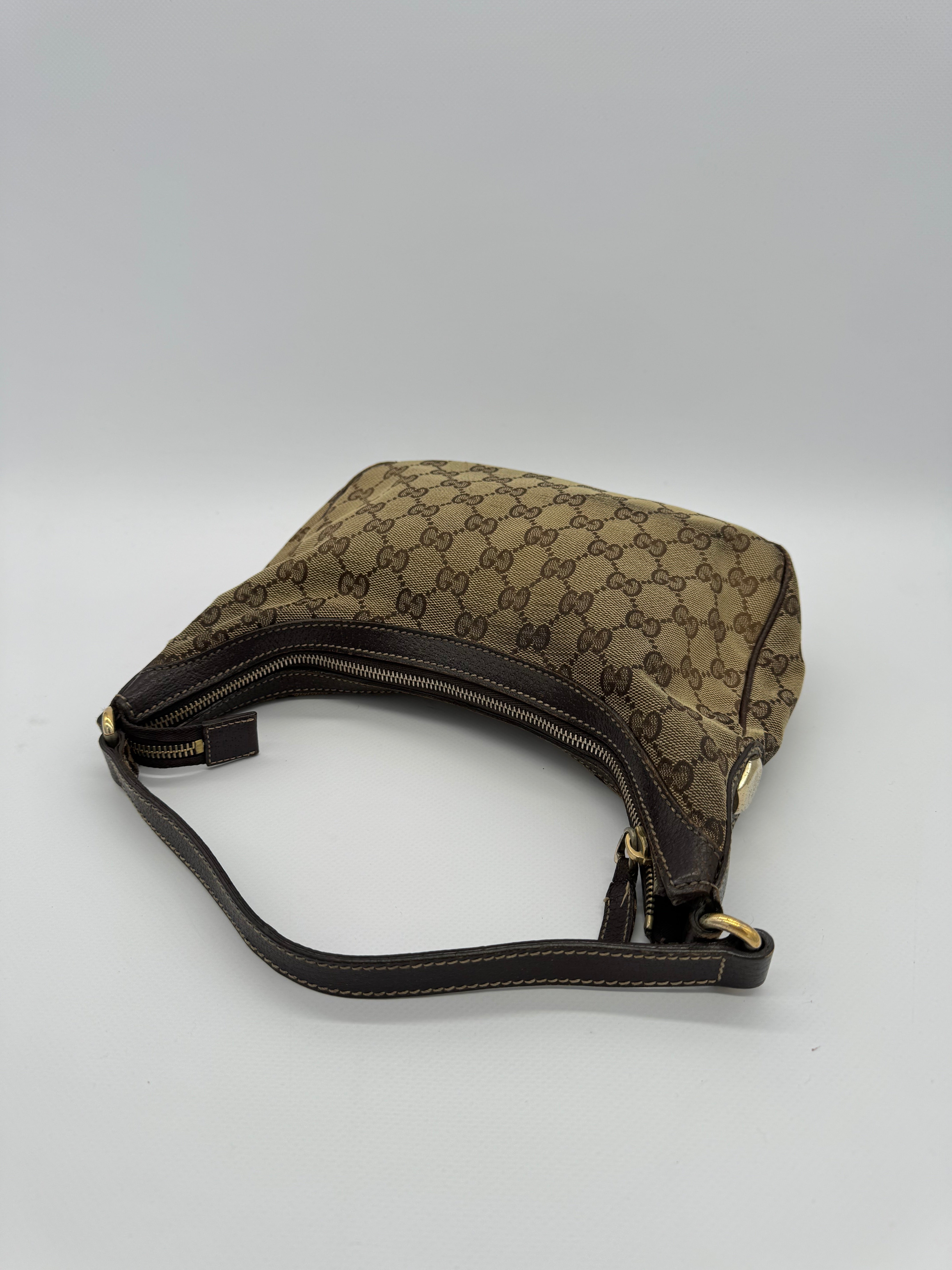 Gucci Small Charmy Hobo