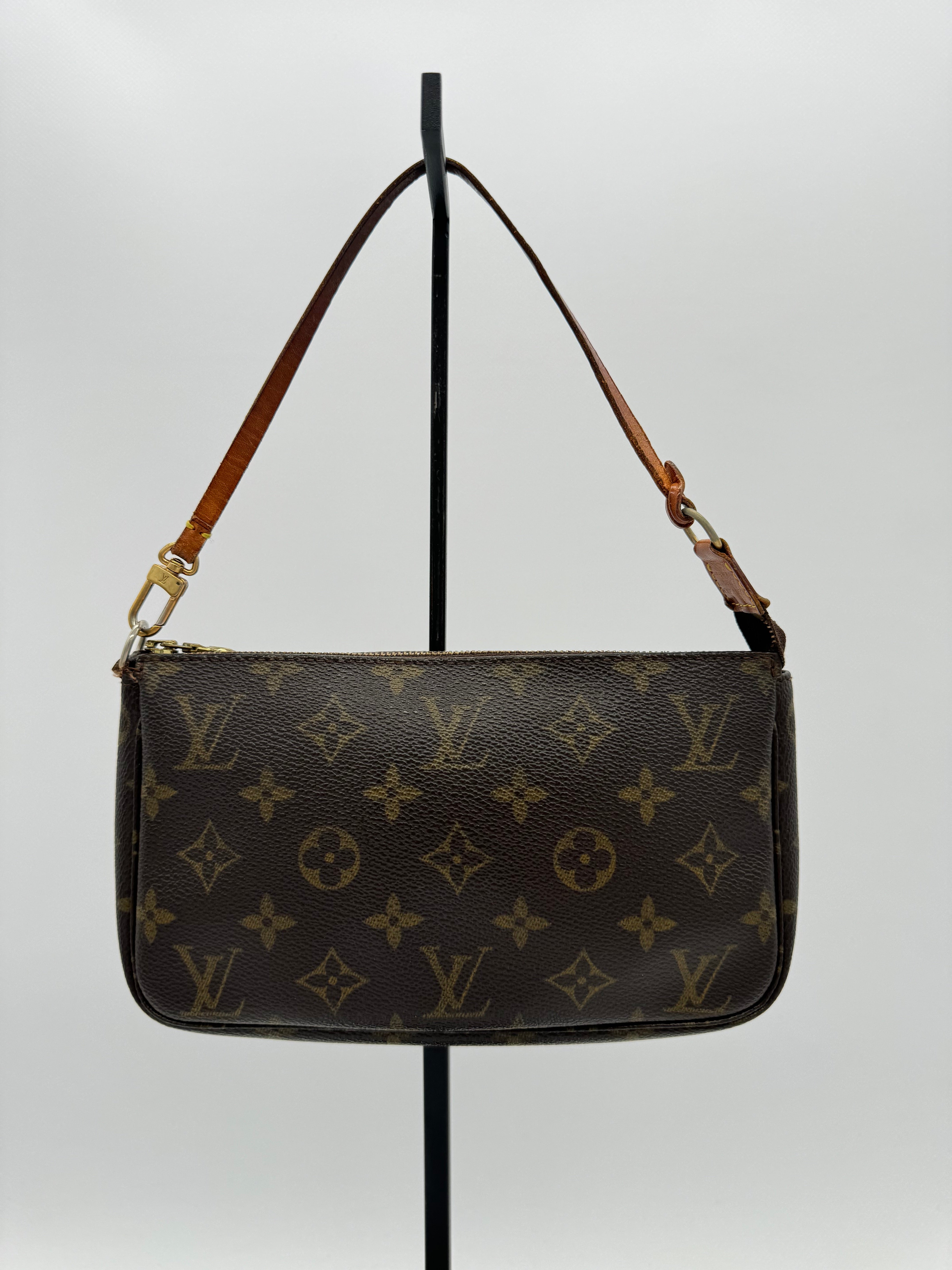 Louis Vuitton Pochette Accessoires