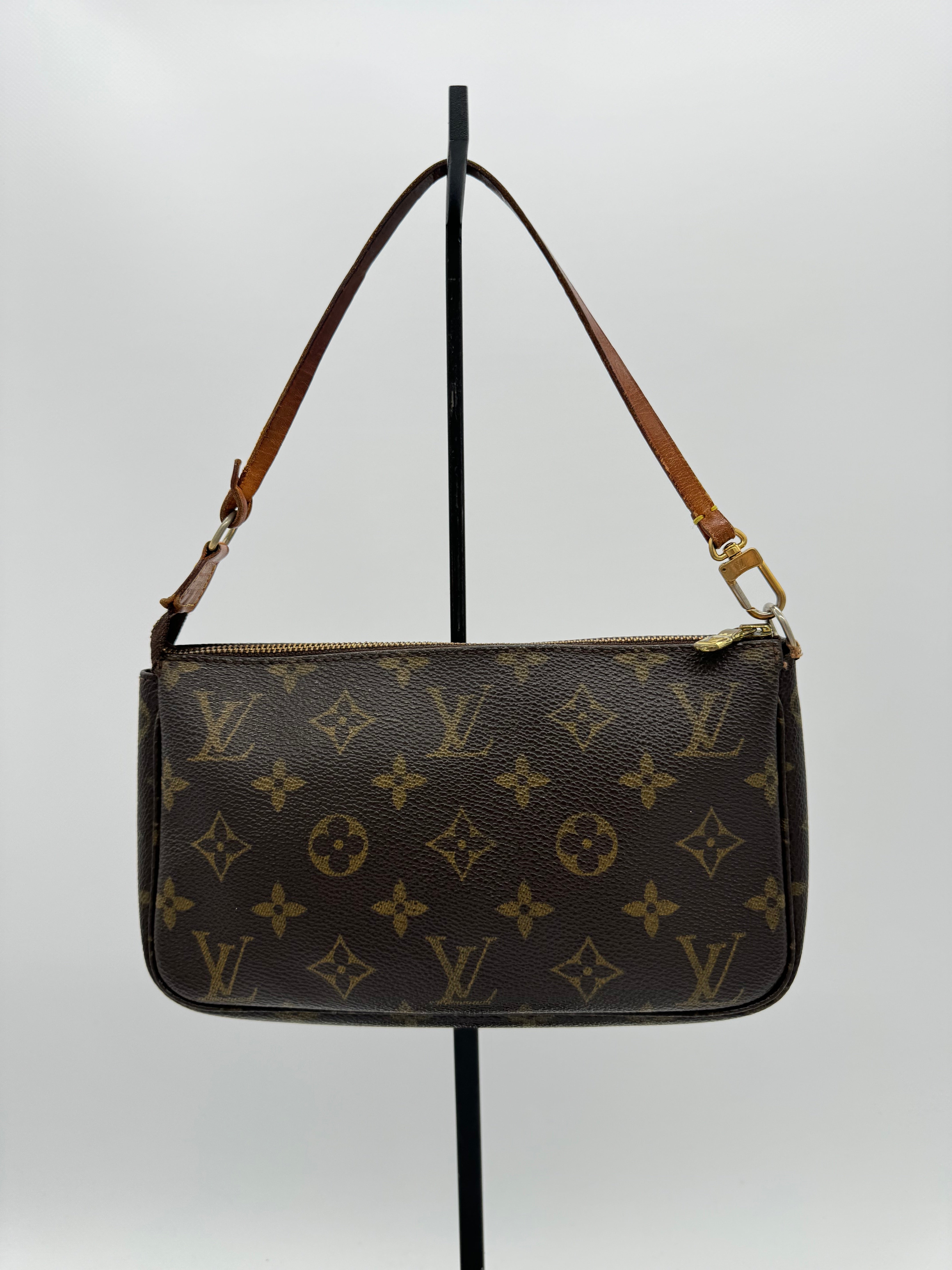 Louis Vuitton Pochette Accessoires