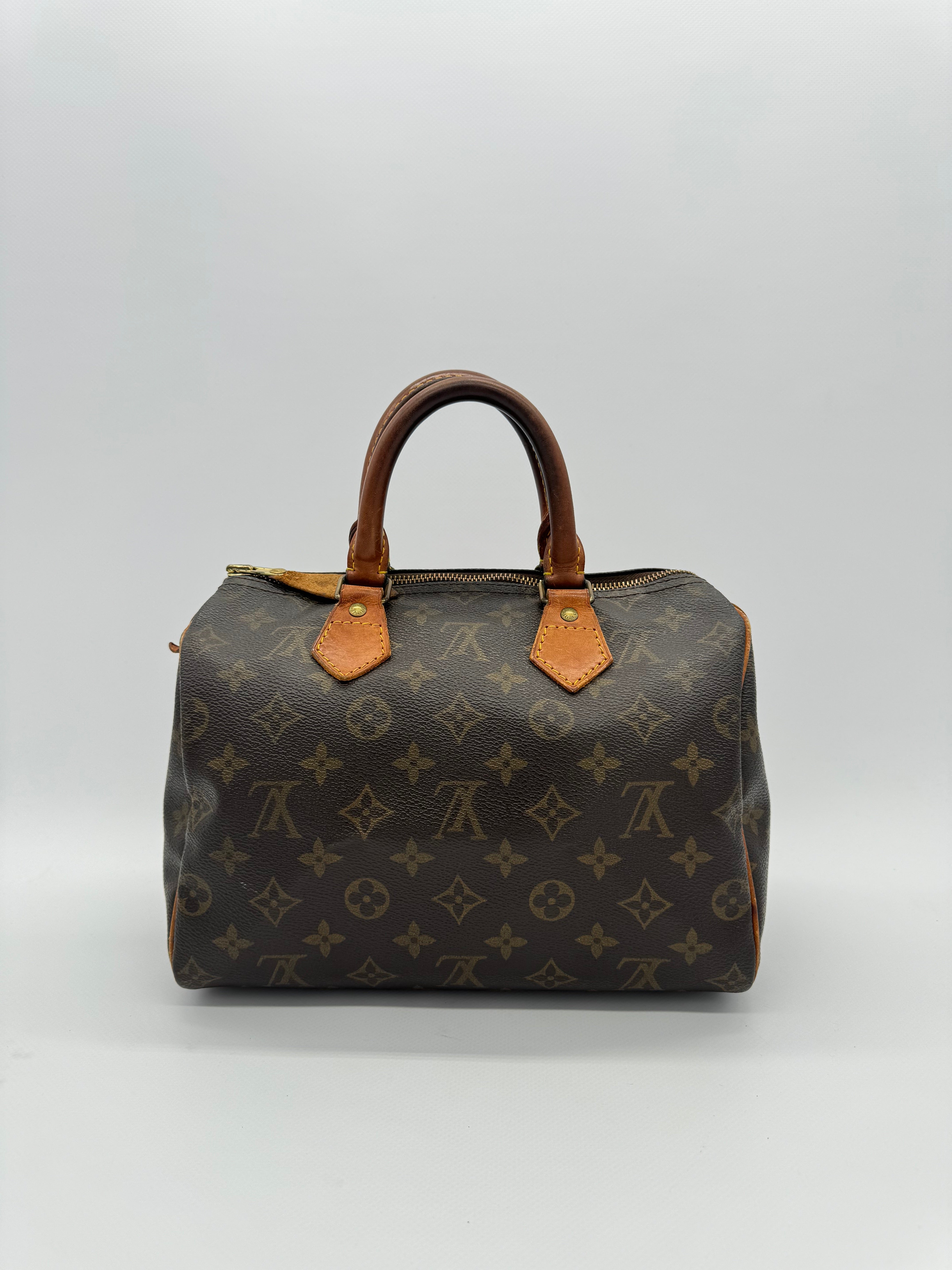 Louis Vuitton Speedy 25