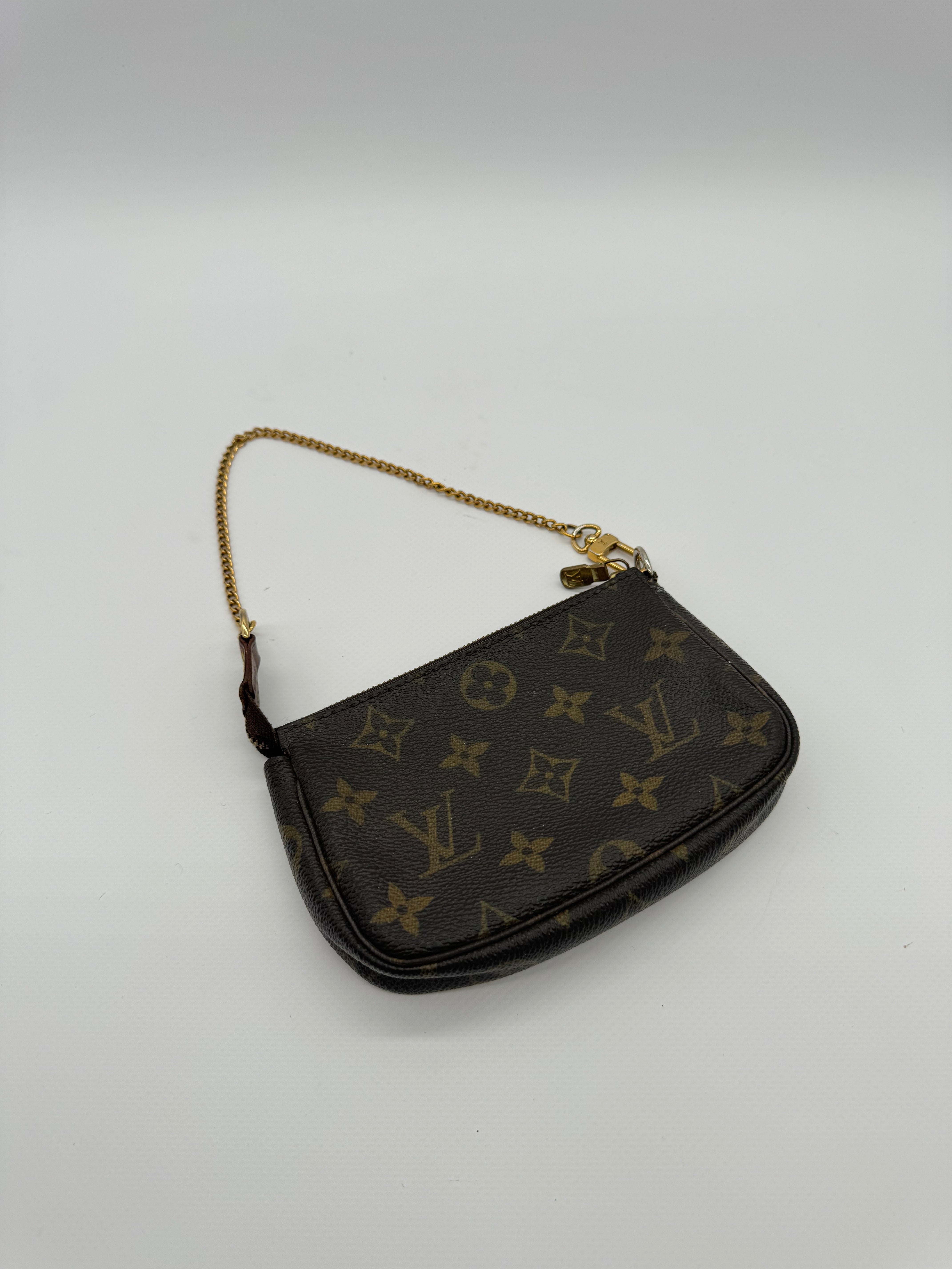 Louis Vuitton Mini Pochette Accessoires 