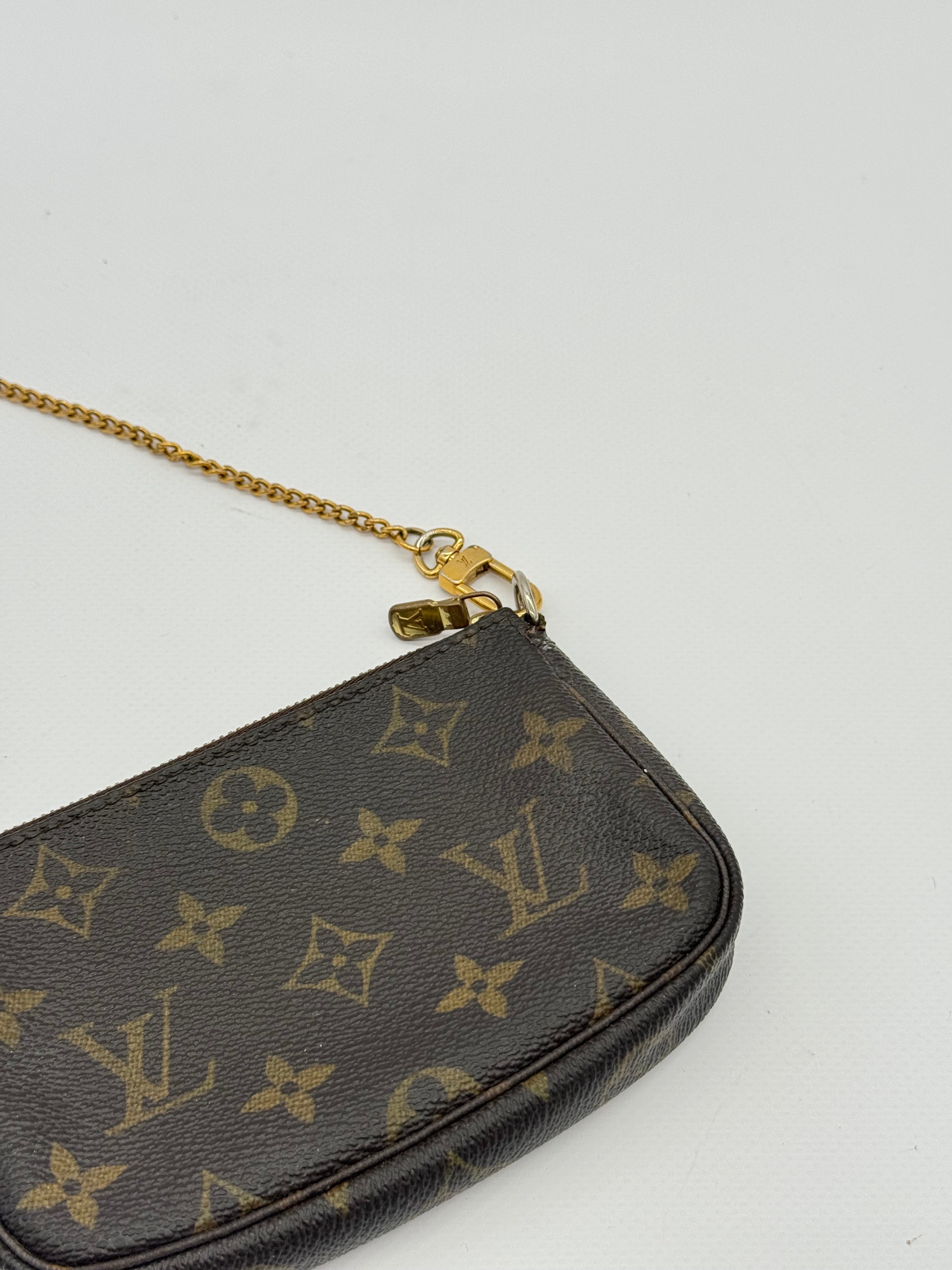 Louis Vuitton Mini Pochette Accessoires