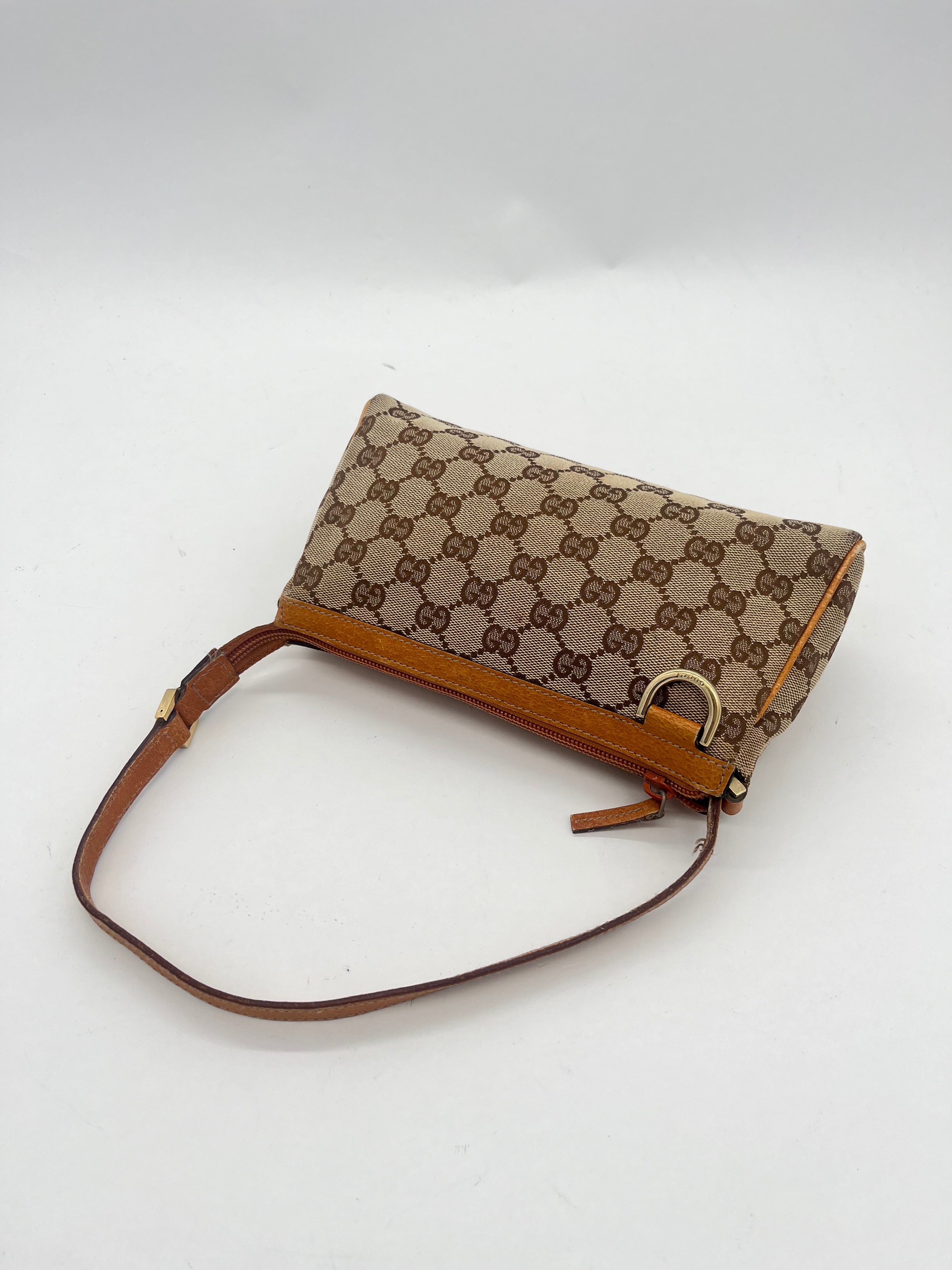 Gucci D-Ring Pochette