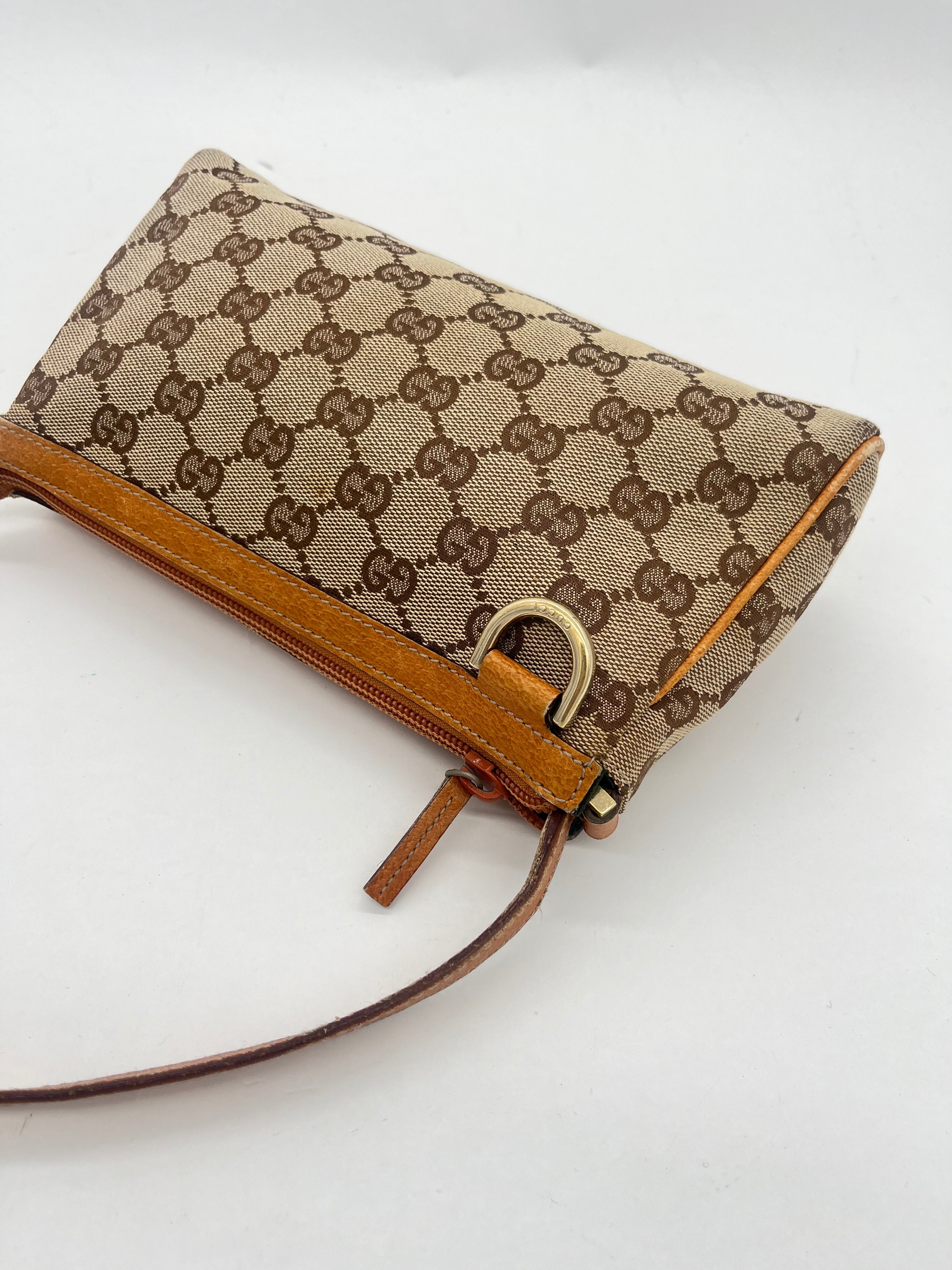 Gucci D-Ring Pochette