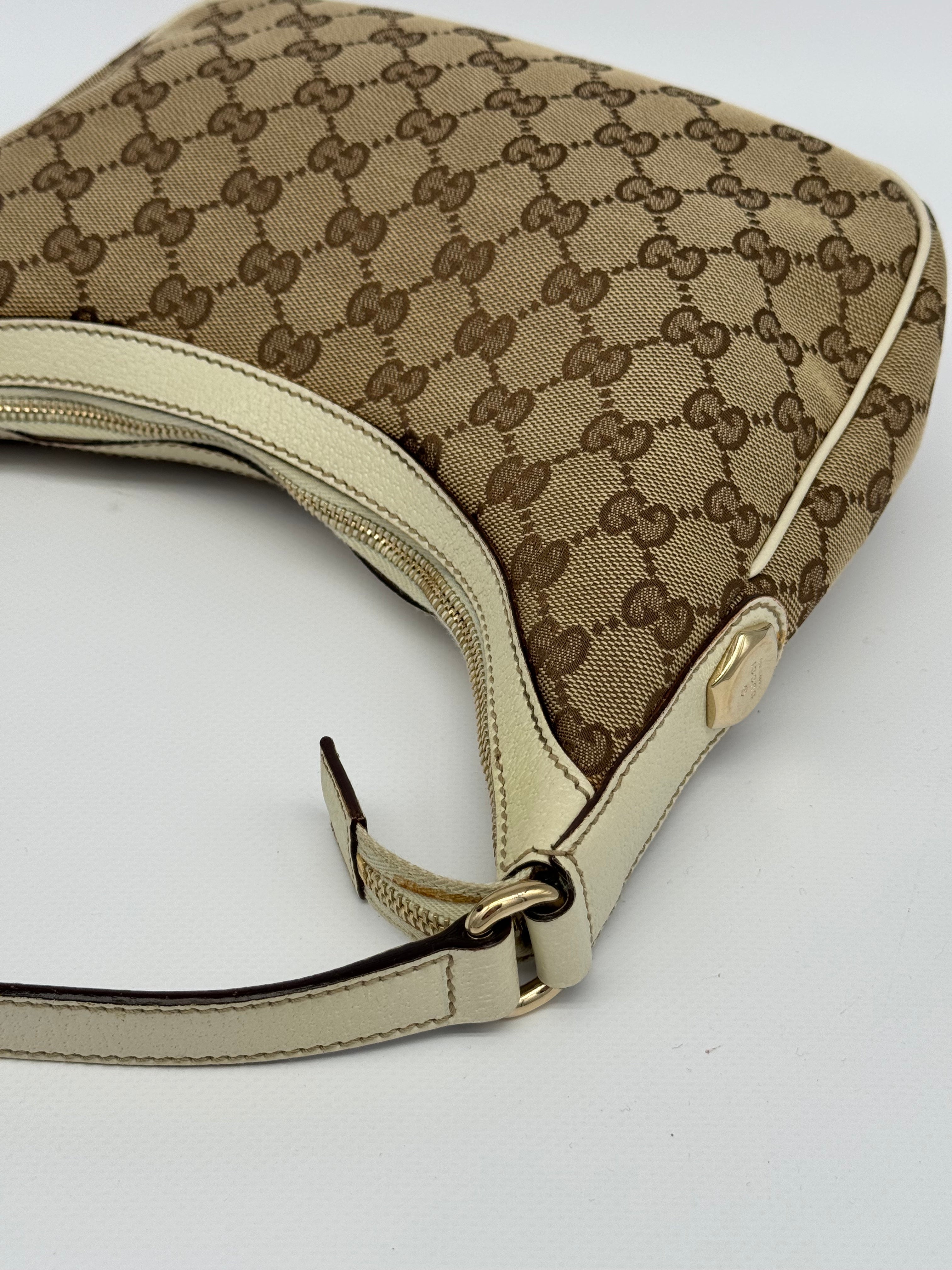 Gucci Small Charmy Hobo