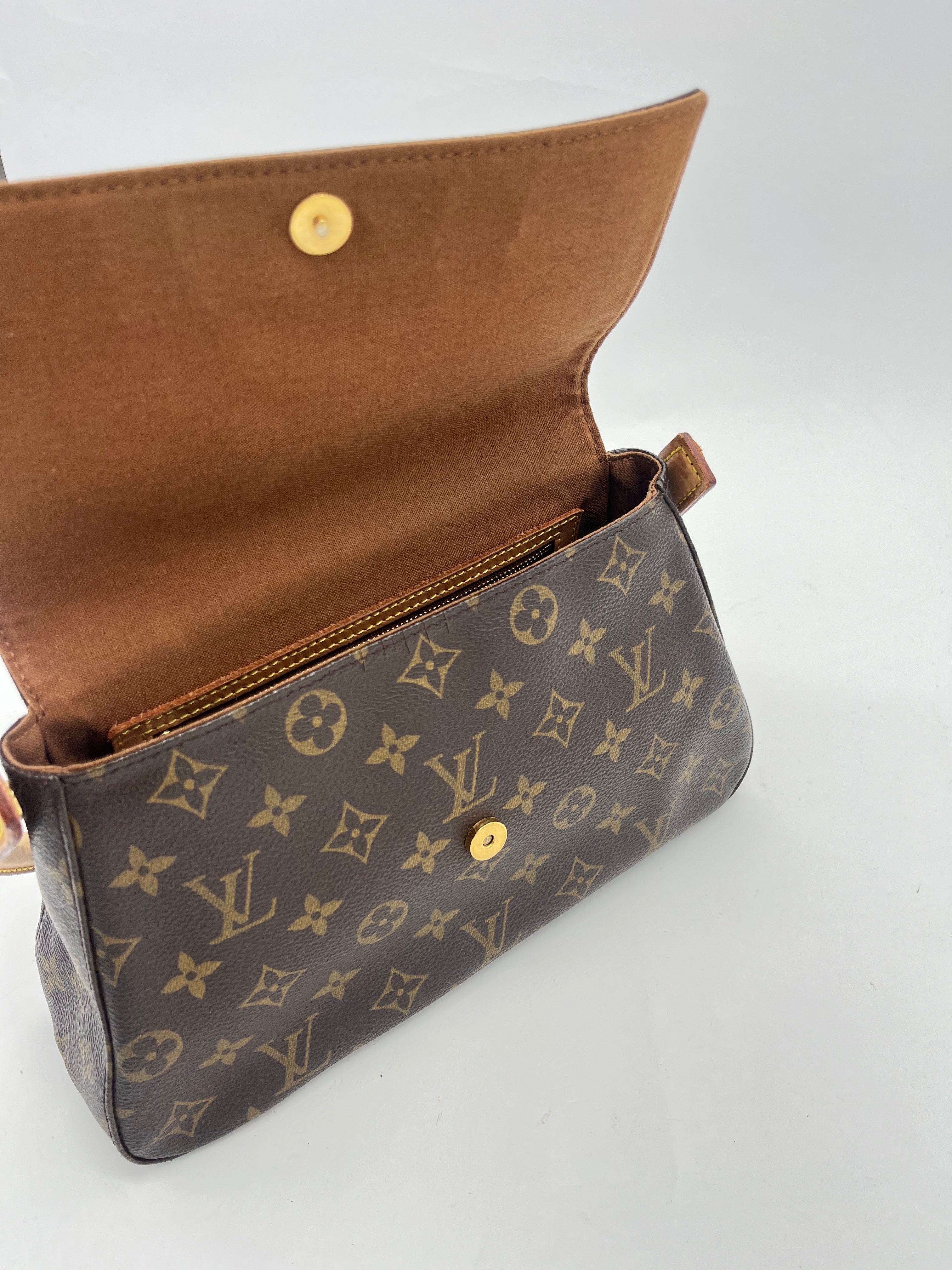 Louis Vuitton Mini Looping