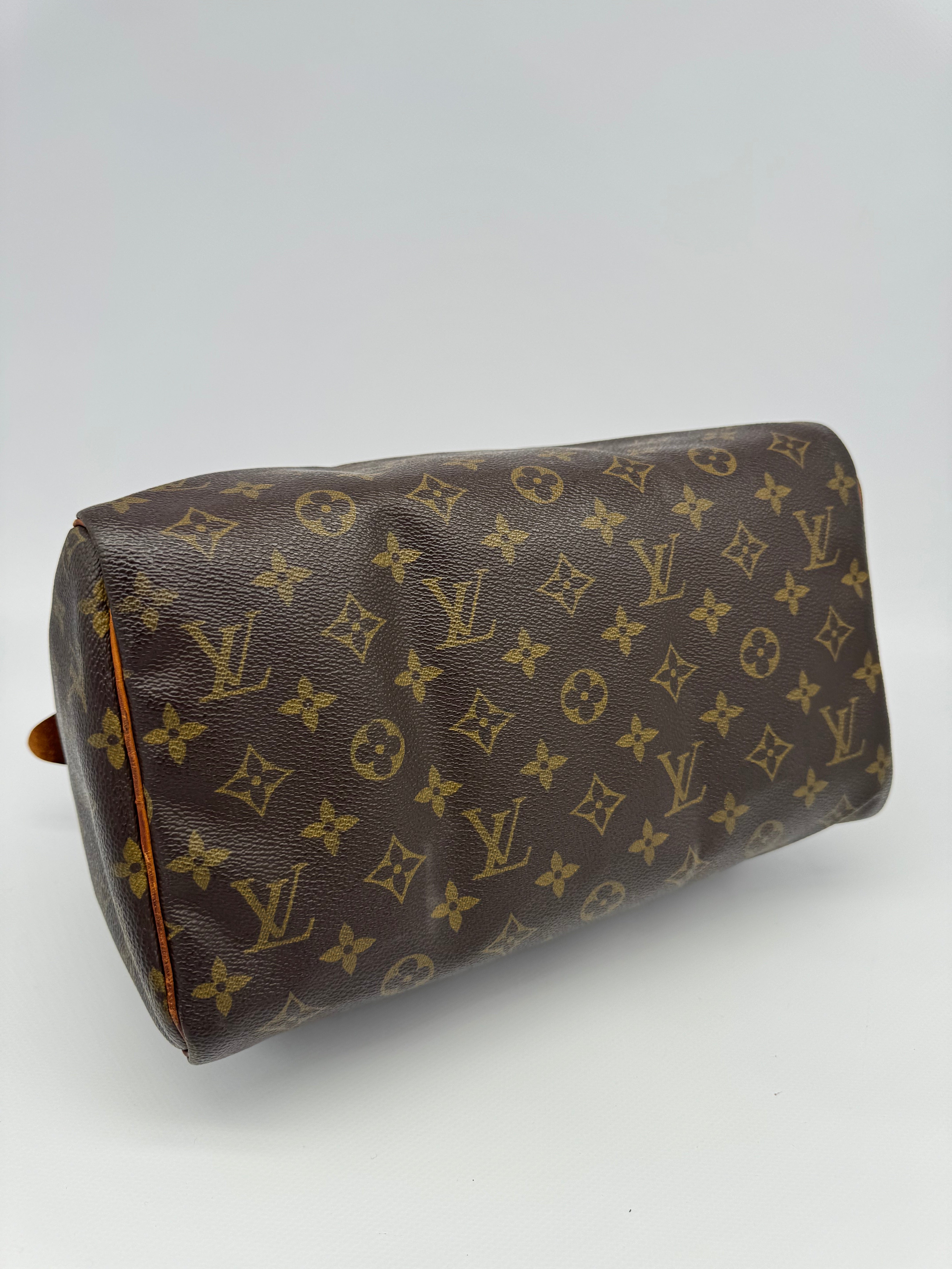 Louis Vuitton Speedy 30