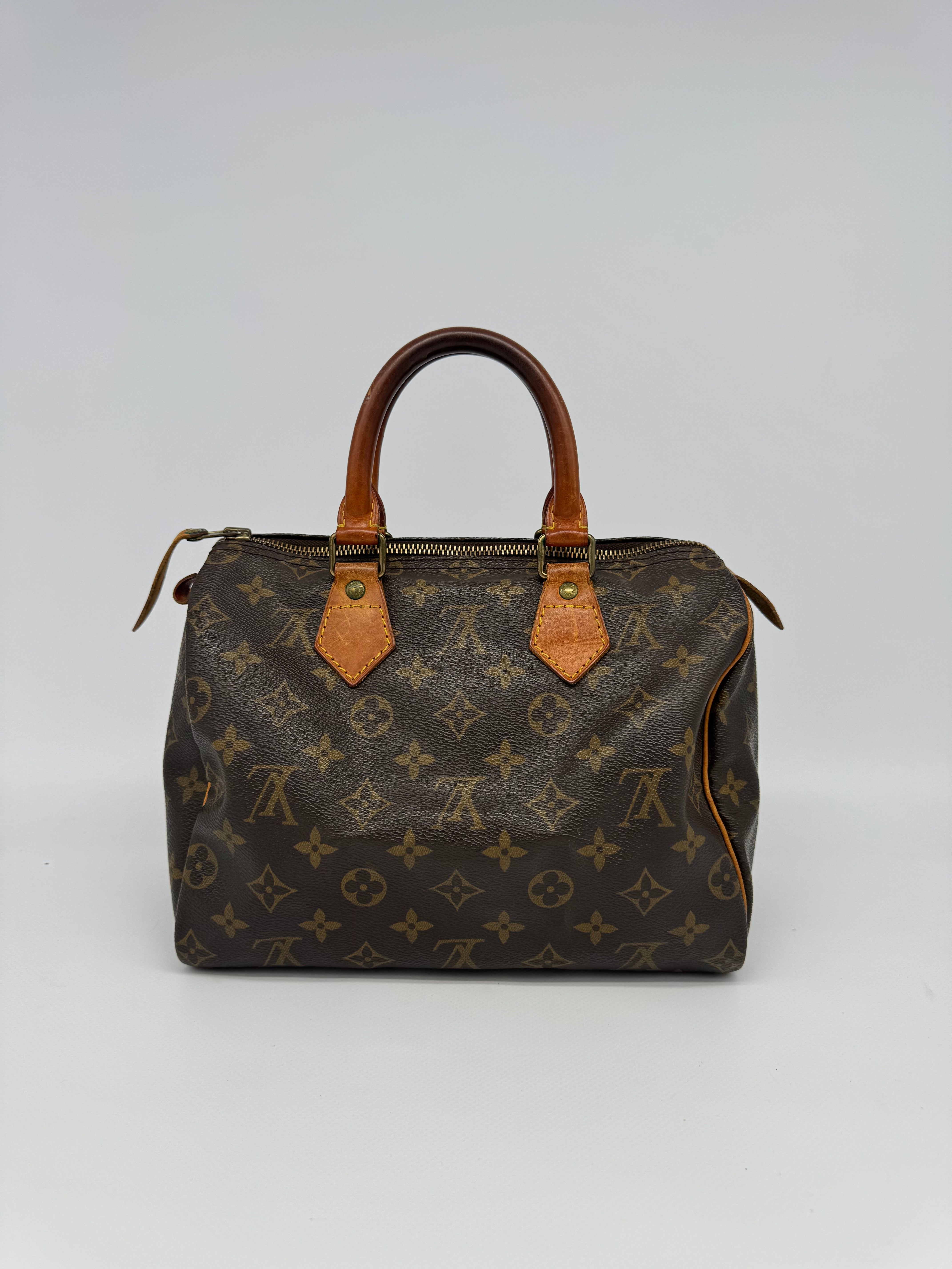 Louis Vuitton Speedy 25