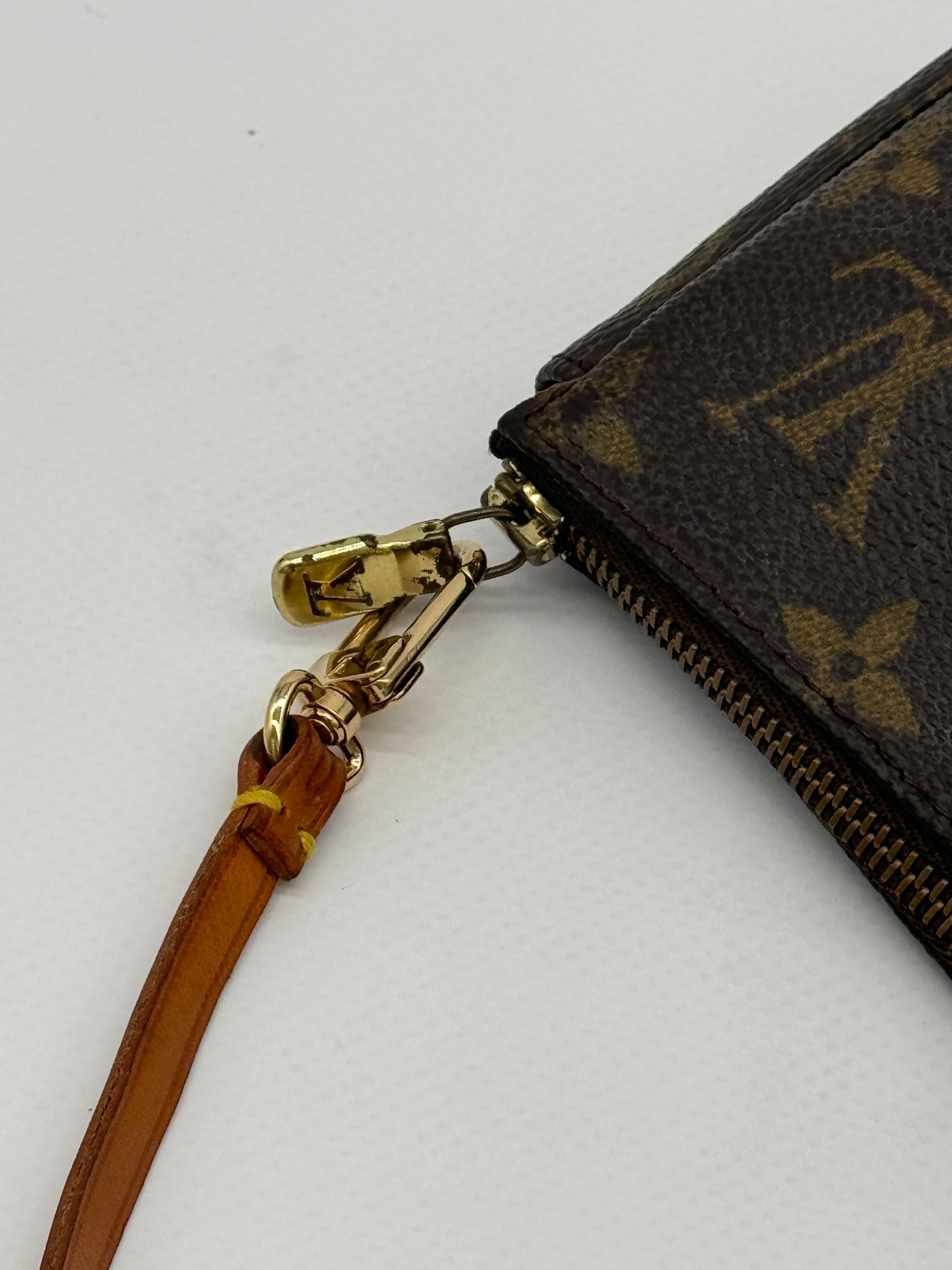 Louis Vuitton Pochette Accessoires