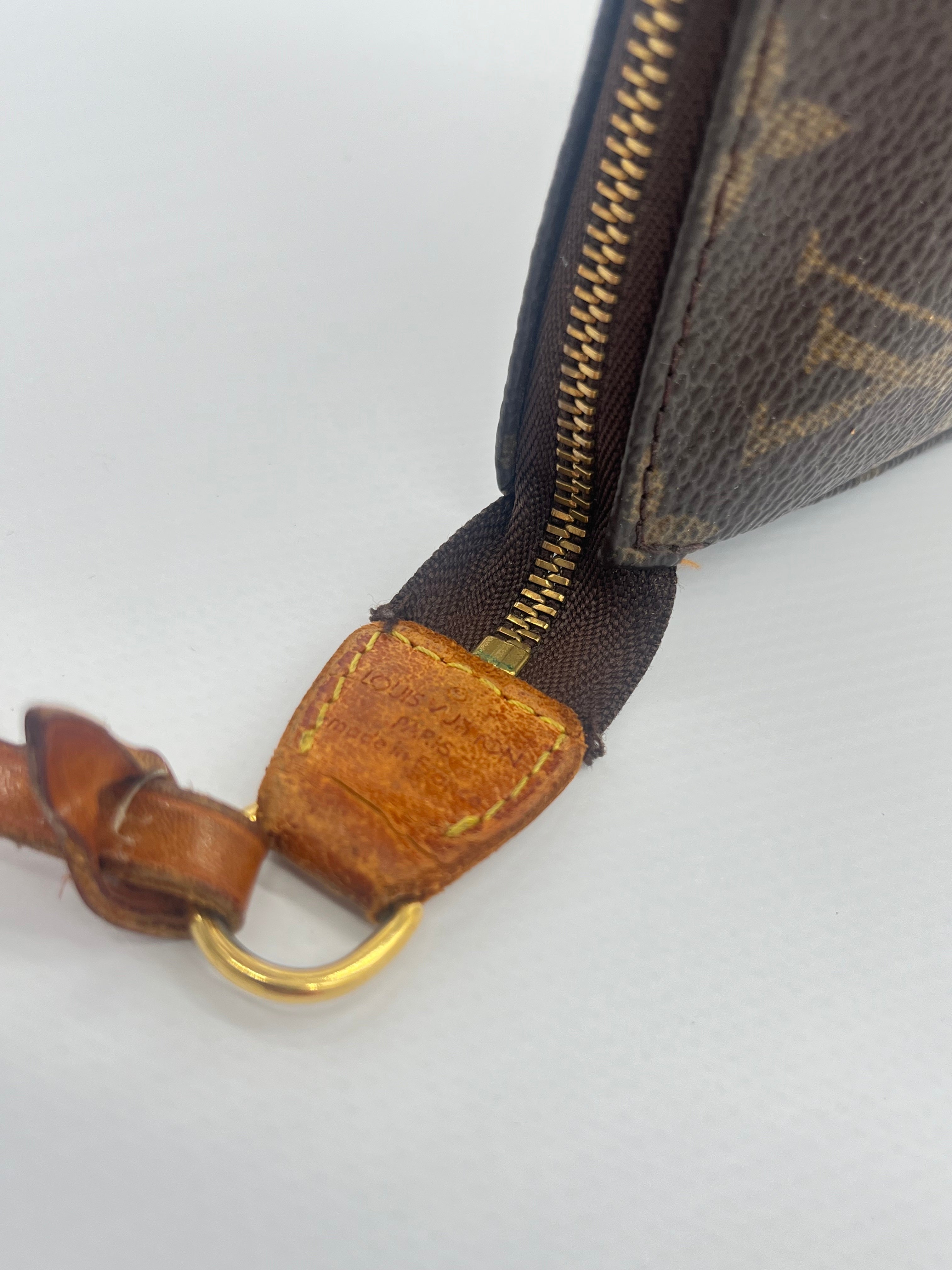 Louis Vuitton Pochette Accessoires