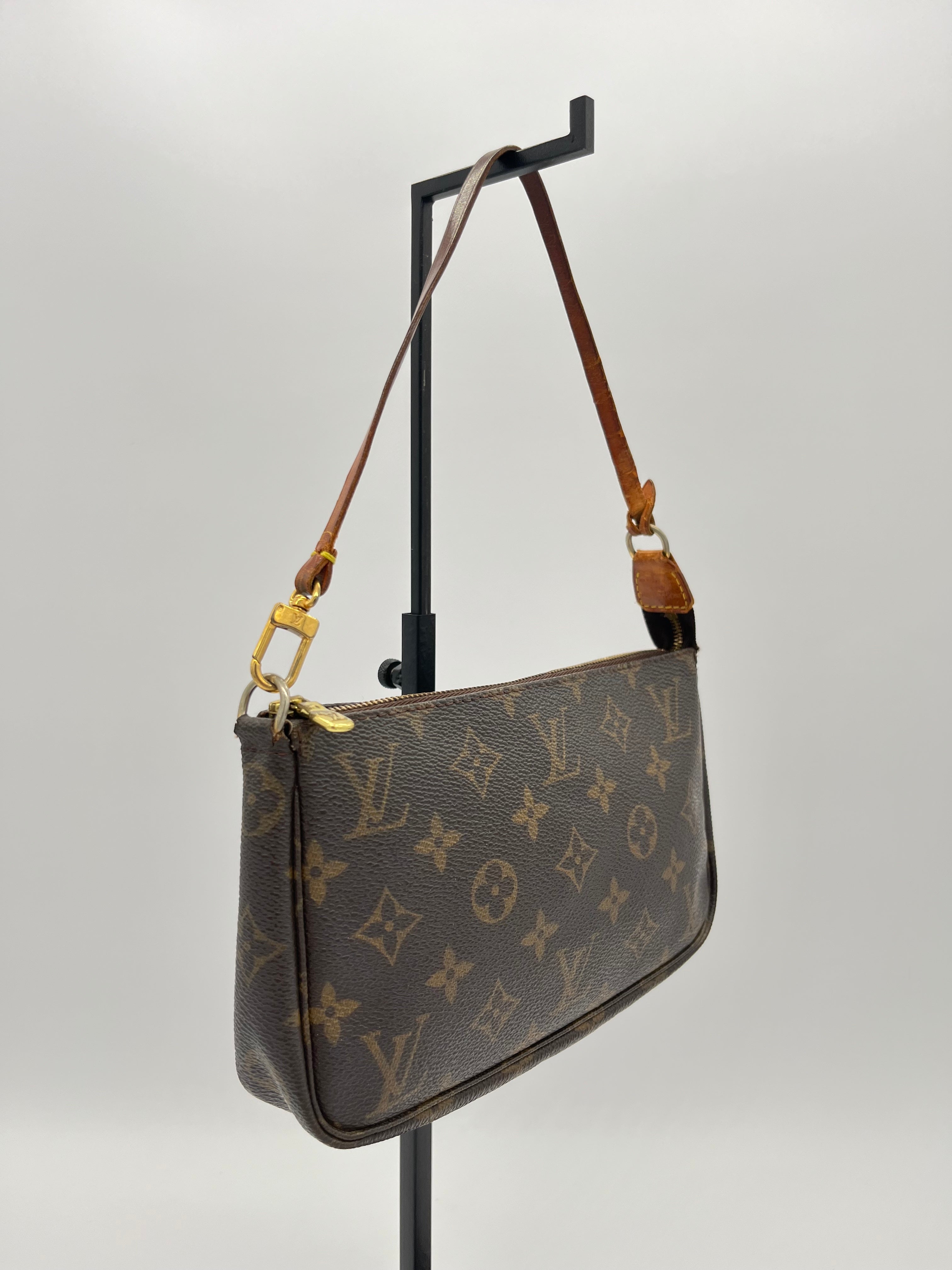 Louis Vuitton Pochette Accessoires