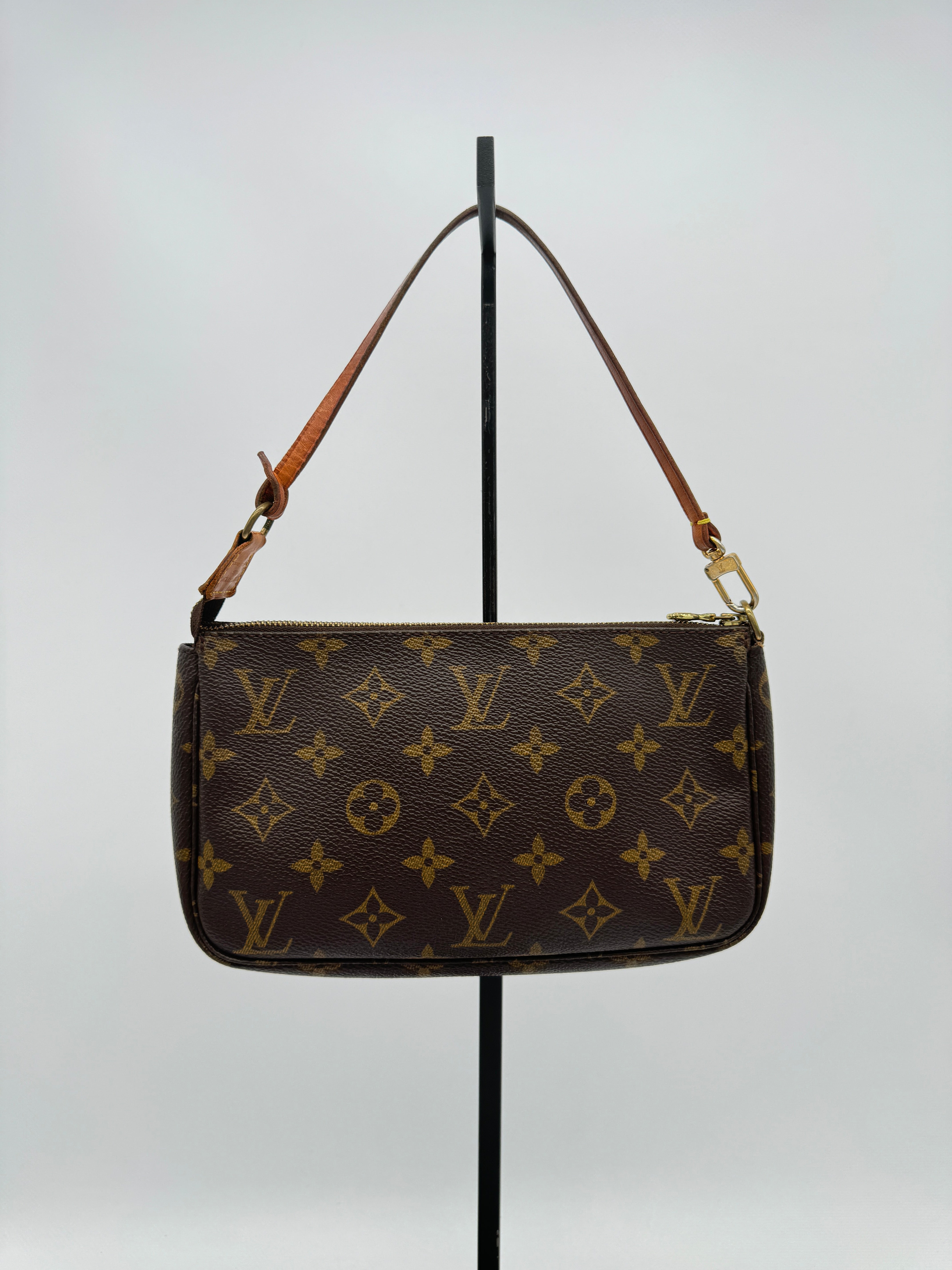 Louis Vuitton Pochette Accessoires