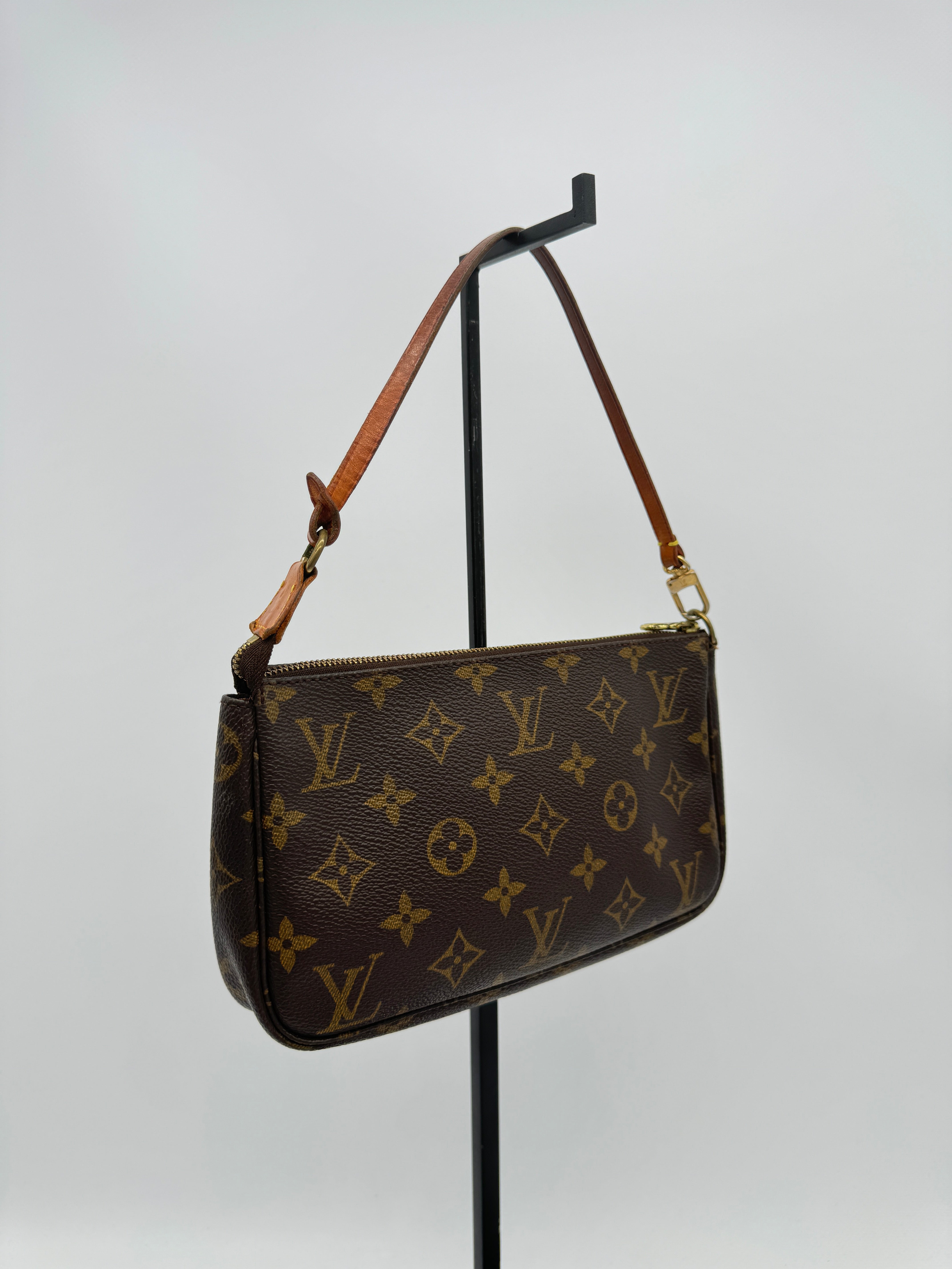 Louis Vuitton Pochette Accessoires