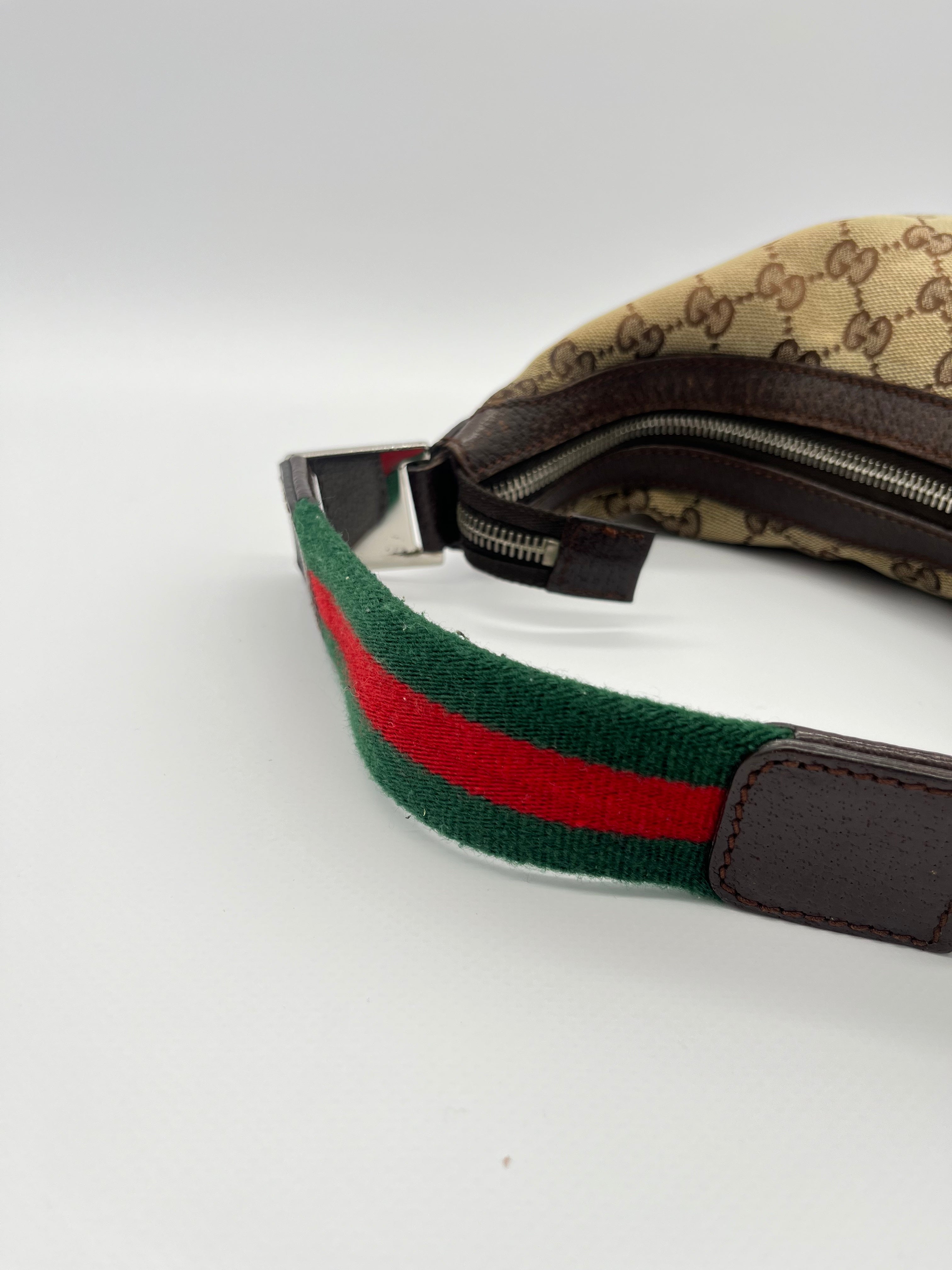 Gucci Small Charmy Hobo