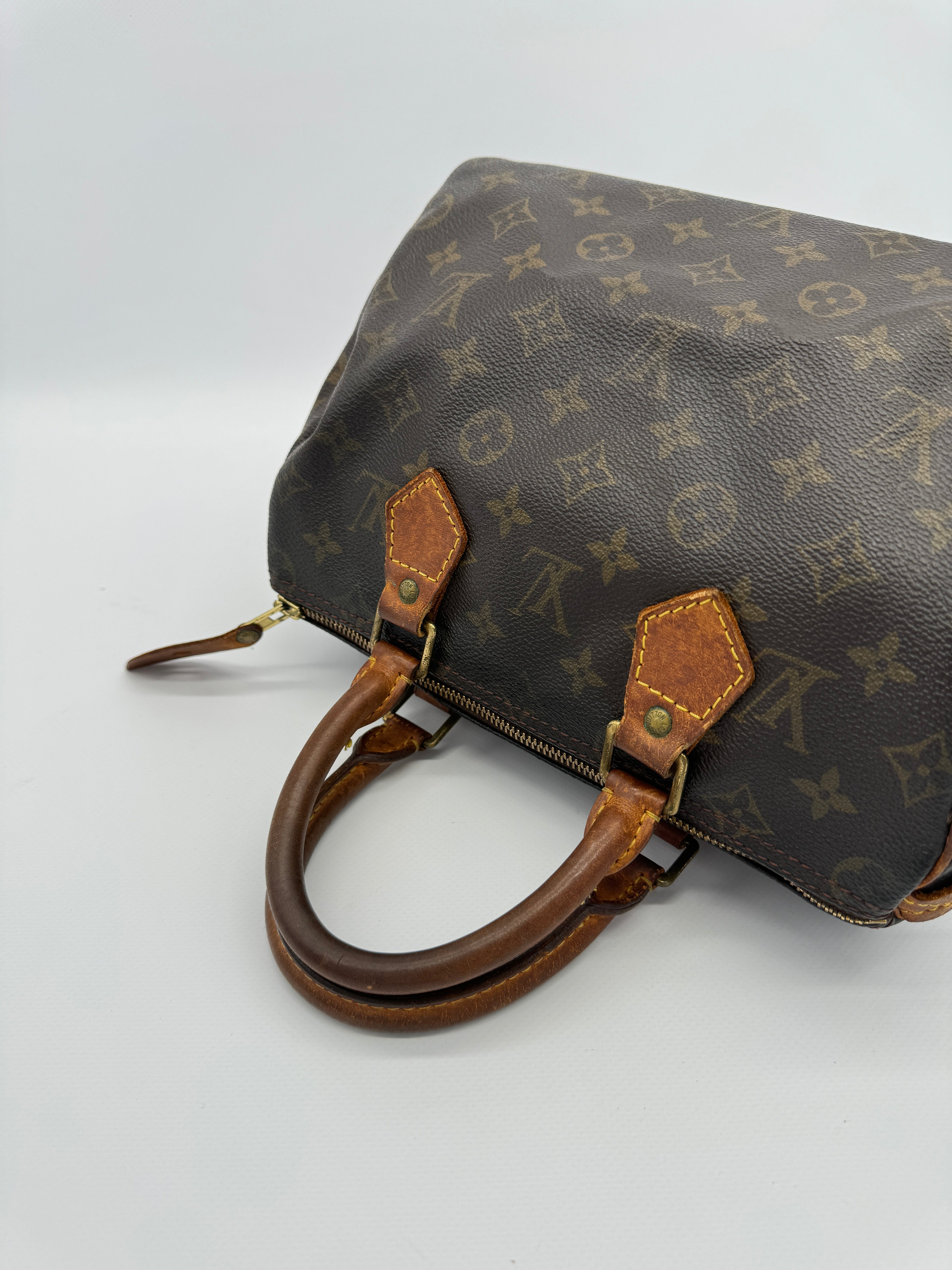 Louis Vuitton Speedy 25